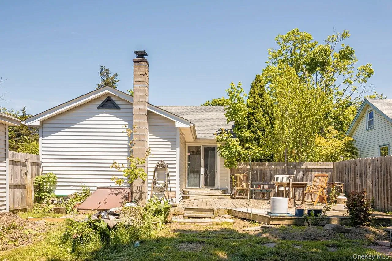 278 Elm Road, Brookhaven, NY, 2 Bedrooms Bedrooms, 4 Rooms Rooms,1 BathroomBathrooms,Residential,For Rent,Elm,0,1039676 278 Elm Road, Brookhaven, NY, 2 Bedrooms Bedrooms, 4 Rooms Rooms,1 BathroomBathrooms,Residential,For Rent,Elm,0,1039676