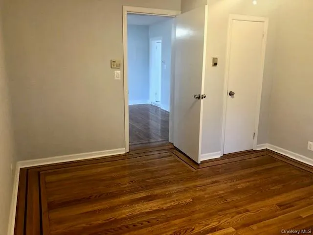 100 Earle Avenue, Hempstead, NY, 4 Bedrooms Bedrooms, 7 Rooms Rooms,1 BathroomBathrooms,Residential Lease,For Rent,Earle,0,1039678 100 Earle Avenue, Hempstead, NY, 4 Bedrooms Bedrooms, 7 Rooms Rooms,1 BathroomBathrooms,Residential Lease,For Rent,Earle,0,1039678