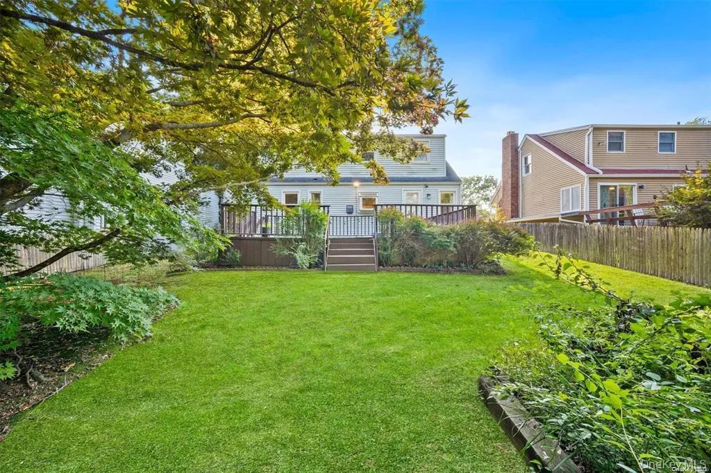 228 Oakwood Road, Huntington, NY, 4 Bedrooms Bedrooms, 7 Rooms Rooms,2 BathroomsBathrooms,Residential Lease,For Rent,Oakwood,0,1039682 228 Oakwood Road, Huntington, NY, 4 Bedrooms Bedrooms, 7 Rooms Rooms,2 BathroomsBathrooms,Residential Lease,For Rent,Oakwood,0,1039682