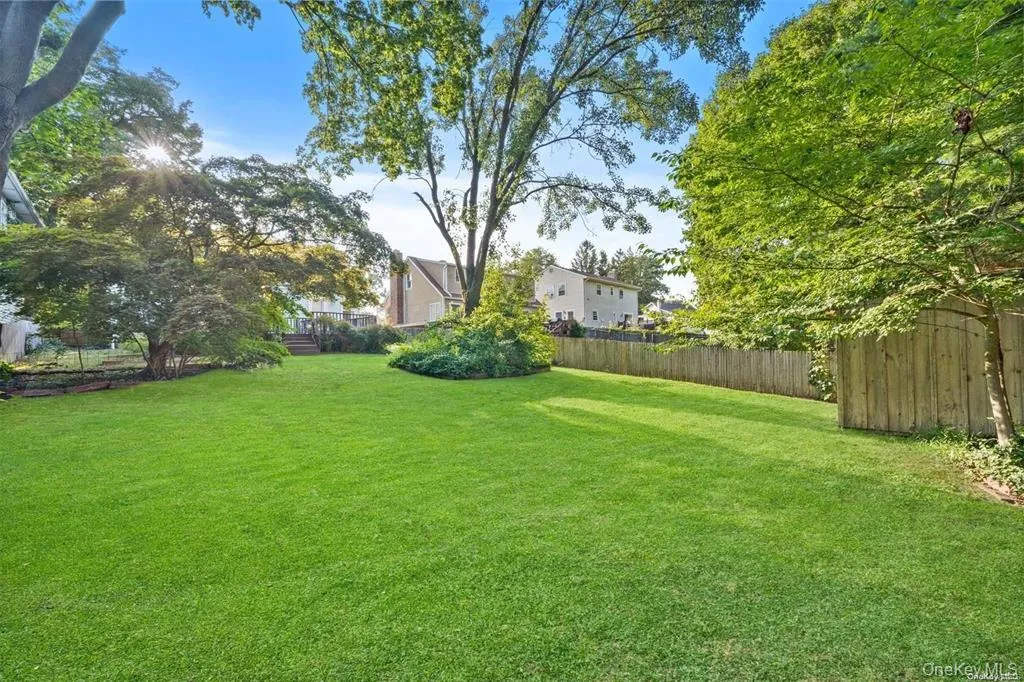 228 Oakwood Road, Huntington, NY, 4 Bedrooms Bedrooms, 7 Rooms Rooms,2 BathroomsBathrooms,Residential Lease,For Rent,Oakwood,0,1039682 228 Oakwood Road, Huntington, NY, 4 Bedrooms Bedrooms, 7 Rooms Rooms,2 BathroomsBathrooms,Residential Lease,For Rent,Oakwood,0,1039682