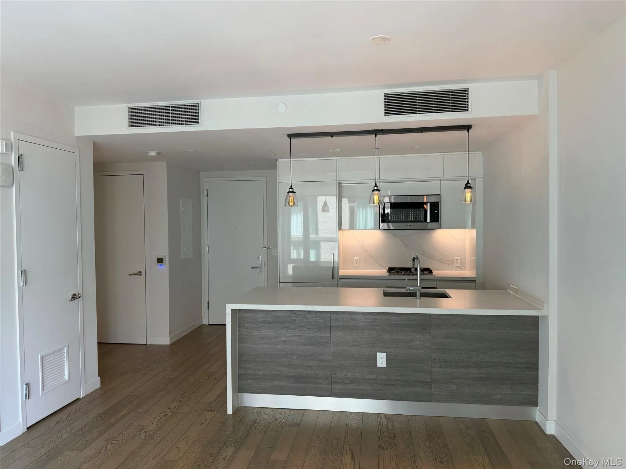 505 43rd Street, New York, NY, 1 Bedroom Bedrooms, 3 Rooms Rooms,1 BathroomBathrooms,Residential Lease,For Rent,43rd,0,1039684 505 43rd Street, New York, NY, 1 Bedroom Bedrooms, 3 Rooms Rooms,1 BathroomBathrooms,Residential Lease,For Rent,43rd,0,1039684
