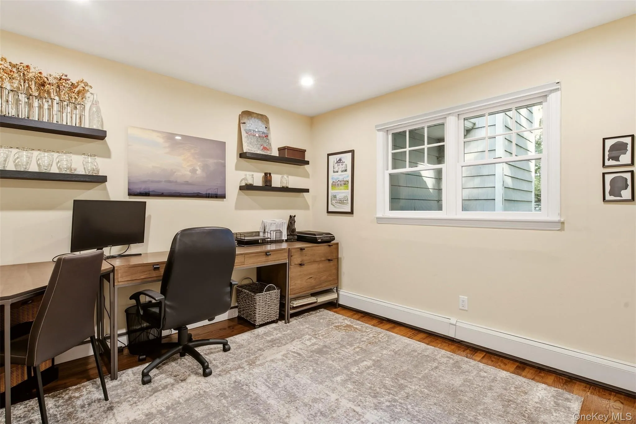 1st Floor Bedroom/Office 1st Floor Bedroom/Office