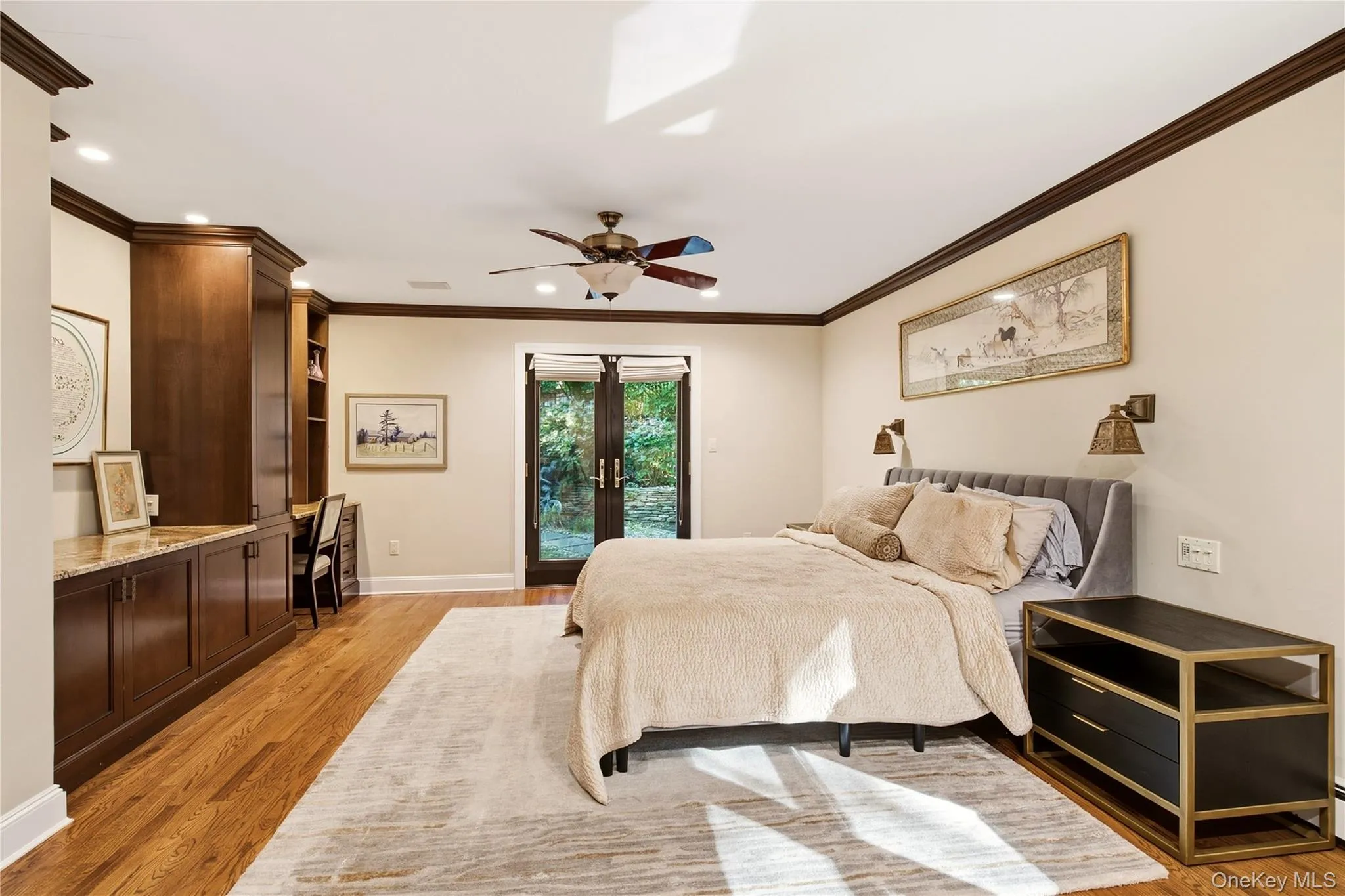 1st Floor Primary Suite W/ Private Access To The Backyard 1st Floor Primary Suite W/ Private Access To The Backyard