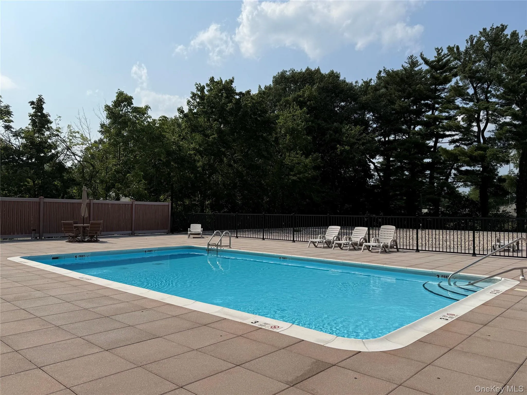 175 Maple Avenue, North Hempstead, NY, 1 Bedroom Bedrooms, 3 Rooms Rooms,1 BathroomBathrooms,Residential Lease,For Rent,Maple,0,1039690 175 Maple Avenue, North Hempstead, NY, 1 Bedroom Bedrooms, 3 Rooms Rooms,1 BathroomBathrooms,Residential Lease,For Rent,Maple,0,1039690