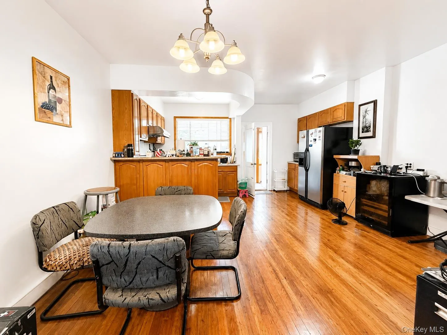 88-31 88th Street, New York, NY, 3 Bedrooms Bedrooms, 8 Rooms Rooms,2 BathroomsBathrooms,Residential,For Rent,88th,0,1039692 88-31 88th Street, New York, NY, 3 Bedrooms Bedrooms, 8 Rooms Rooms,2 BathroomsBathrooms,Residential,For Rent,88th,0,1039692