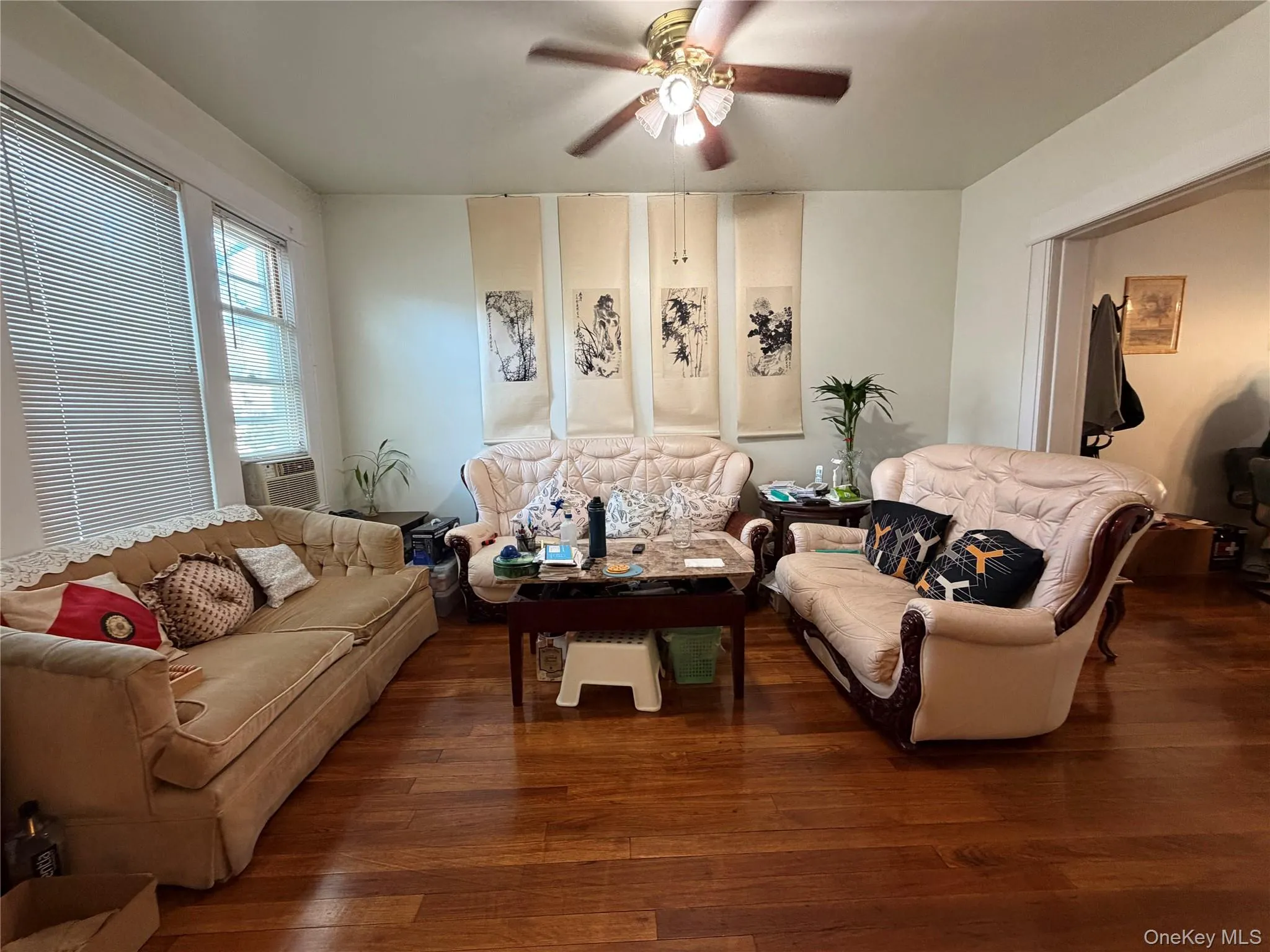 88-31 88th Street, New York, NY, 3 Bedrooms Bedrooms, 8 Rooms Rooms,2 BathroomsBathrooms,Residential,For Rent,88th,0,1039692 88-31 88th Street, New York, NY, 3 Bedrooms Bedrooms, 8 Rooms Rooms,2 BathroomsBathrooms,Residential,For Rent,88th,0,1039692