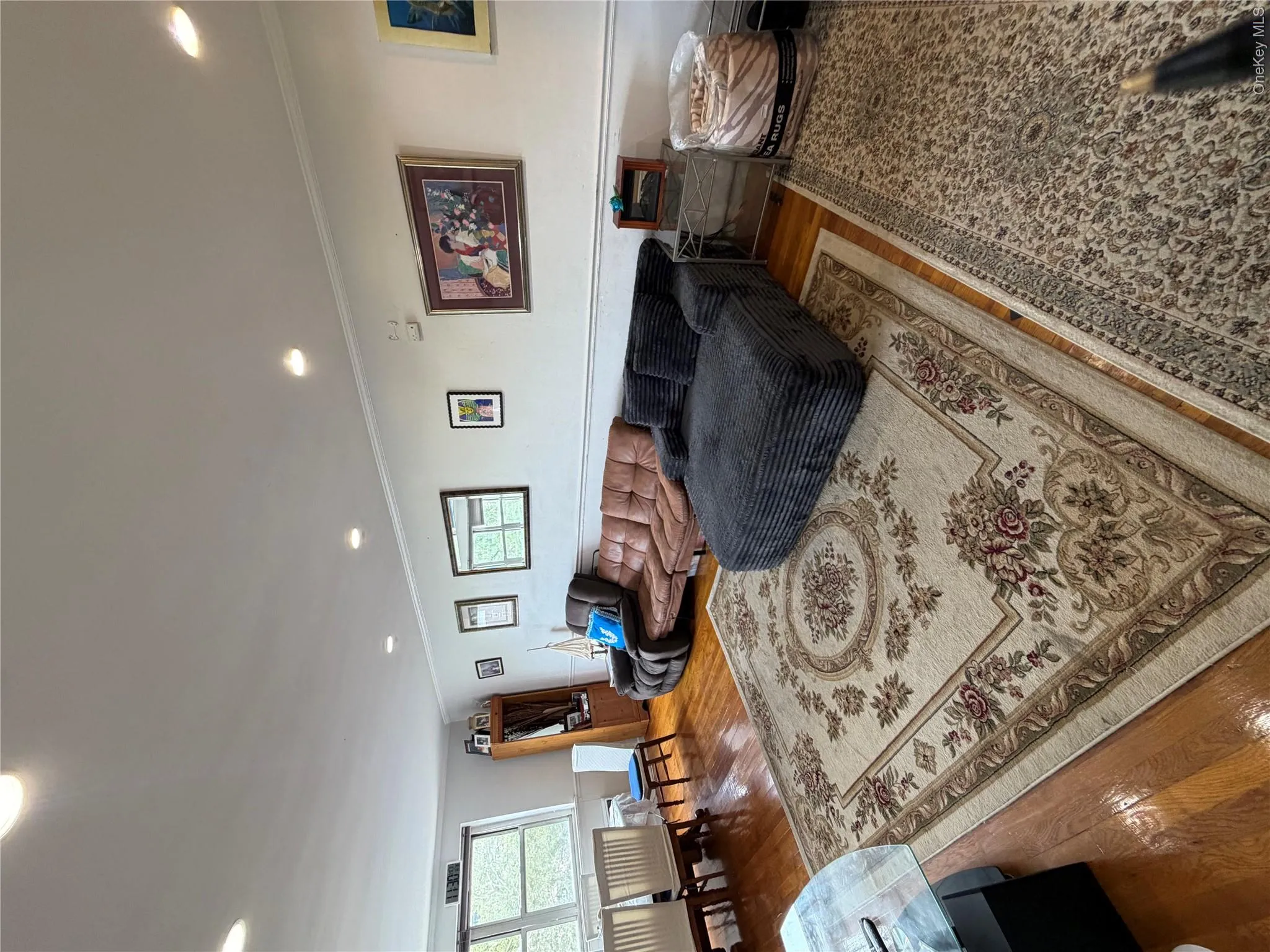 153-25 88th Street, New York, NY, 2 Bedrooms Bedrooms, 7 Rooms Rooms,2 BathroomsBathrooms,Residential,For Rent,88th,0,1039693 153-25 88th Street, New York, NY, 2 Bedrooms Bedrooms, 7 Rooms Rooms,2 BathroomsBathrooms,Residential,For Rent,88th,0,1039693