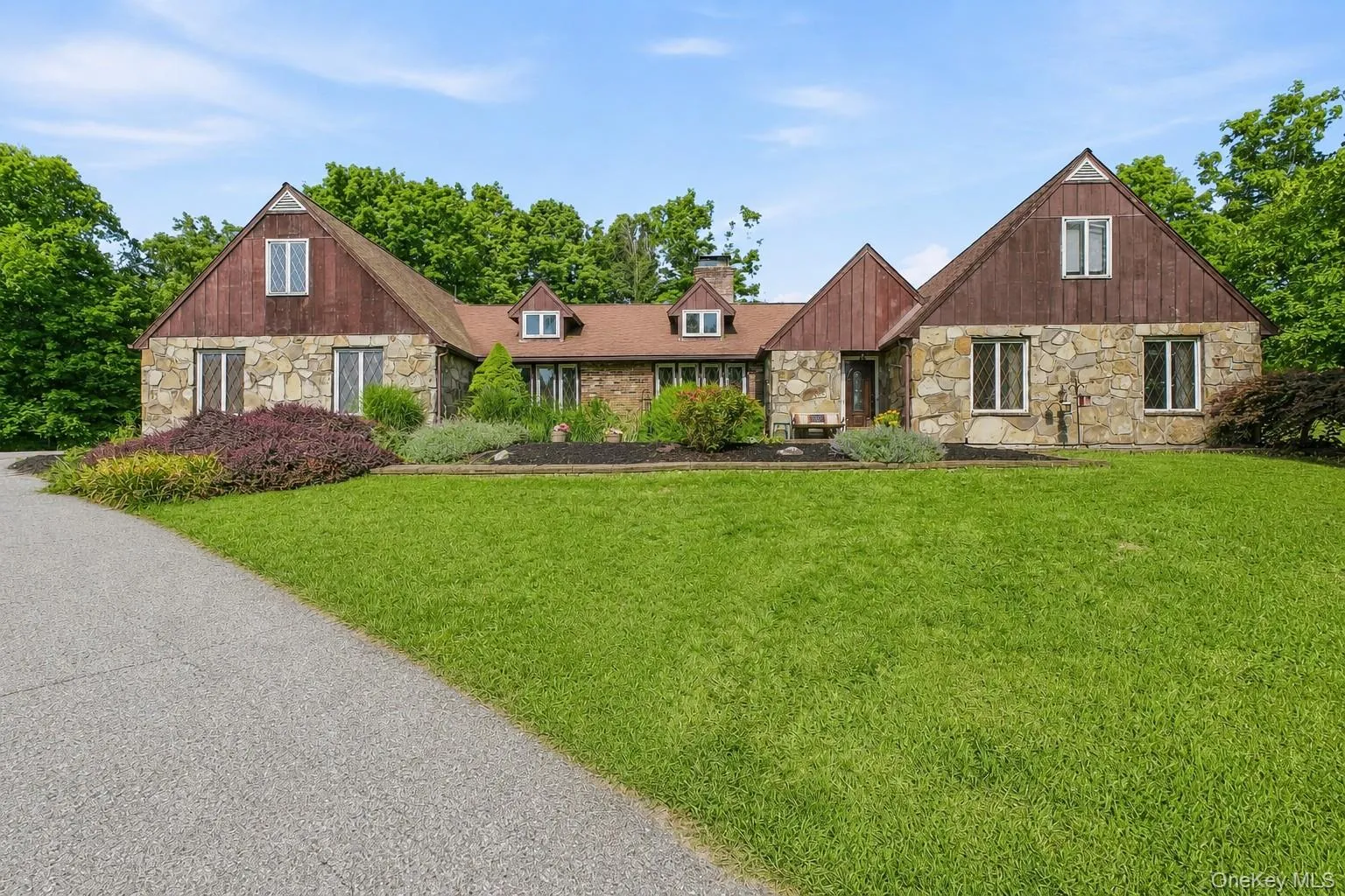 14 Lisa Drive, Lloyd, NY, 4 Bedrooms Bedrooms, 11 Rooms Rooms,3 BathroomsBathrooms,Residential,For Rent,Lisa,0,1039694 14 Lisa Drive, Lloyd, NY, 4 Bedrooms Bedrooms, 11 Rooms Rooms,3 BathroomsBathrooms,Residential,For Rent,Lisa,0,1039694