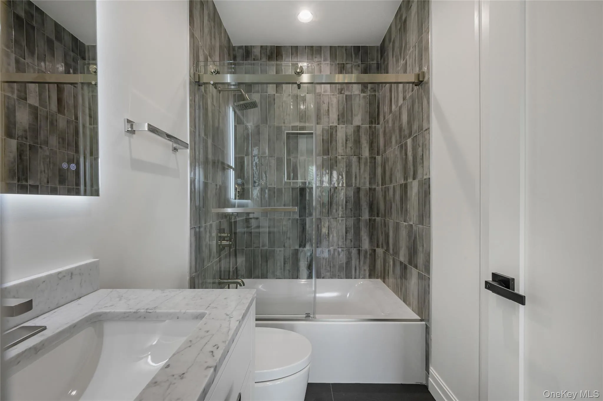 7 Rosewood Place, Oyster Bay, NY, 5 Bedrooms Bedrooms, 8 Rooms Rooms,3 BathroomsBathrooms,Residential,For Rent,Rosewood,0,1039696 7 Rosewood Place, Oyster Bay, NY, 5 Bedrooms Bedrooms, 8 Rooms Rooms,3 BathroomsBathrooms,Residential,For Rent,Rosewood,0,1039696