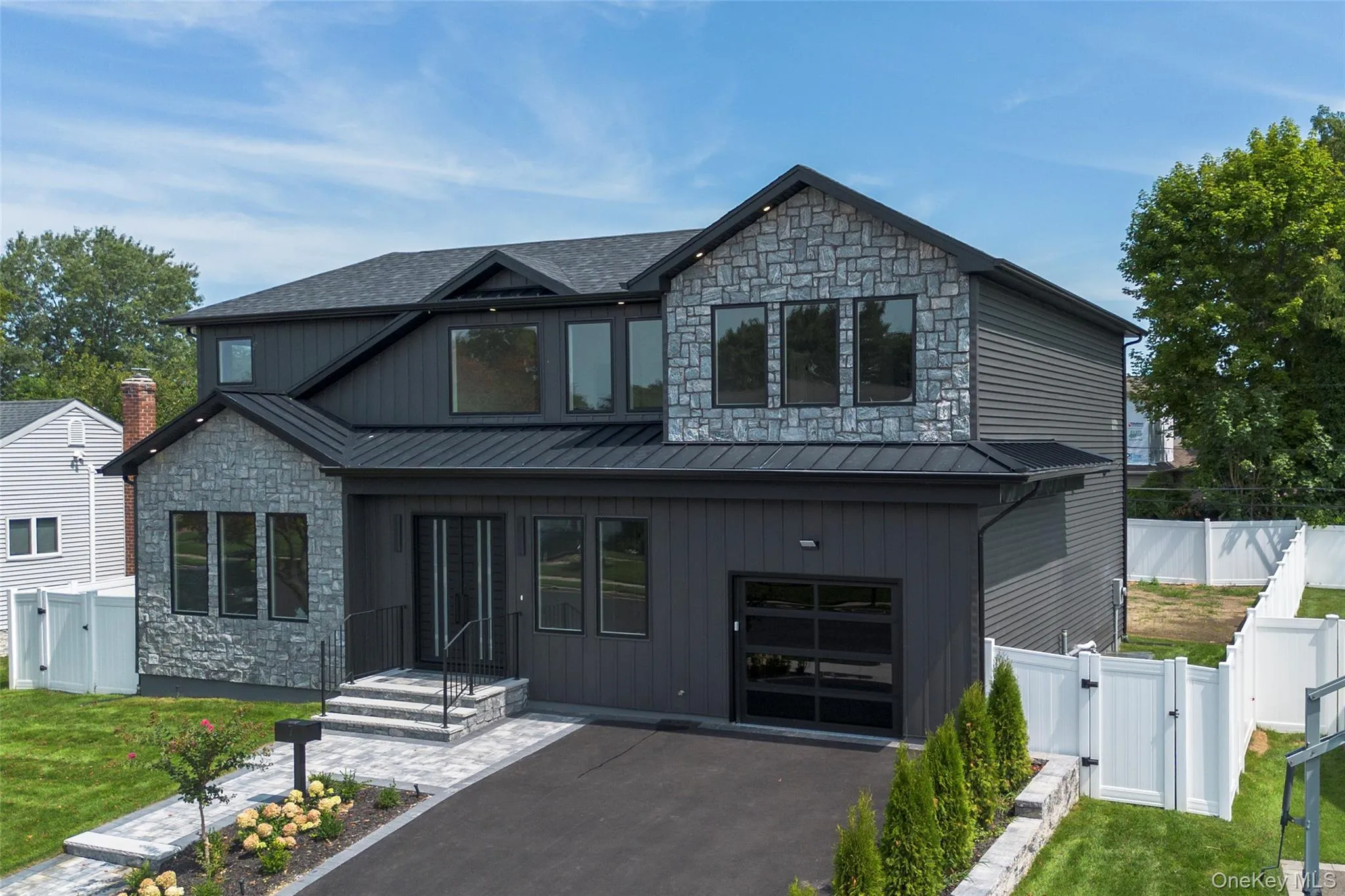 7 Rosewood Place, Oyster Bay, NY, 5 Bedrooms Bedrooms, 8 Rooms Rooms,3 BathroomsBathrooms,Residential,For Rent,Rosewood,0,1039696 7 Rosewood Place, Oyster Bay, NY, 5 Bedrooms Bedrooms, 8 Rooms Rooms,3 BathroomsBathrooms,Residential,For Rent,Rosewood,0,1039696