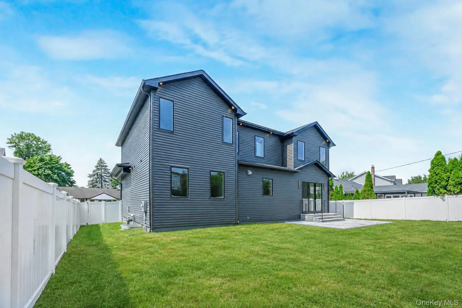7 Rosewood Place, Oyster Bay, NY, 5 Bedrooms Bedrooms, 8 Rooms Rooms,3 BathroomsBathrooms,Residential,For Rent,Rosewood,0,1039696 7 Rosewood Place, Oyster Bay, NY, 5 Bedrooms Bedrooms, 8 Rooms Rooms,3 BathroomsBathrooms,Residential,For Rent,Rosewood,0,1039696