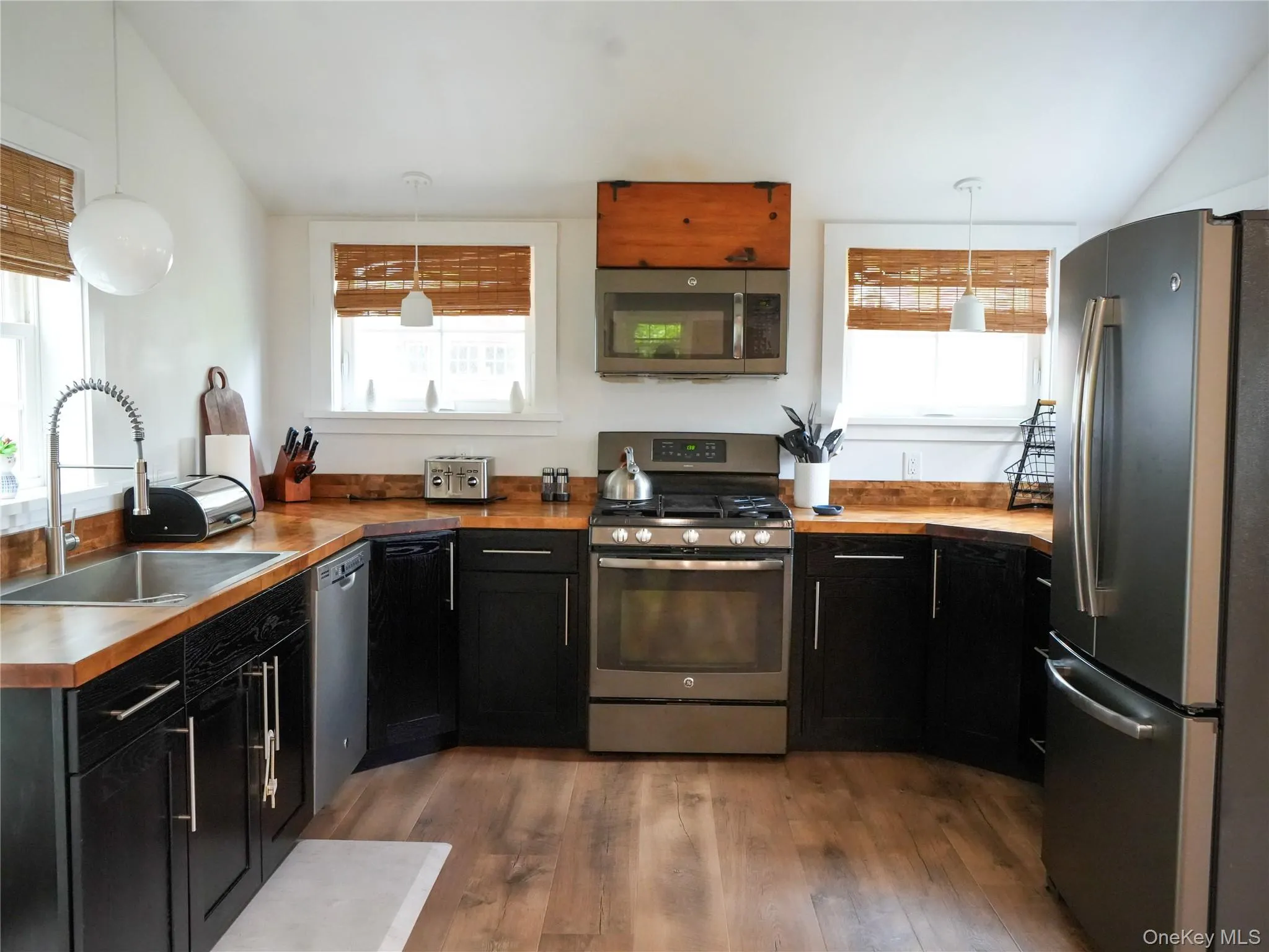 4028 County Route 26, Greenville, NY, 5 Bedrooms Bedrooms, 11 Rooms Rooms,2 BathroomsBathrooms,Residential,For Rent,County Route 26,0,1039700 4028 County Route 26, Greenville, NY, 5 Bedrooms Bedrooms, 11 Rooms Rooms,2 BathroomsBathrooms,Residential,For Rent,County Route 26,0,1039700