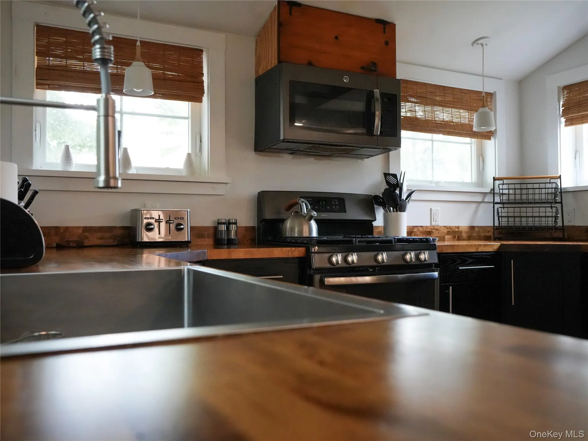 4028 County Route 26, Greenville, NY, 5 Bedrooms Bedrooms, 11 Rooms Rooms,2 BathroomsBathrooms,Residential,For Rent,County Route 26,0,1039700 4028 County Route 26, Greenville, NY, 5 Bedrooms Bedrooms, 11 Rooms Rooms,2 BathroomsBathrooms,Residential,For Rent,County Route 26,0,1039700