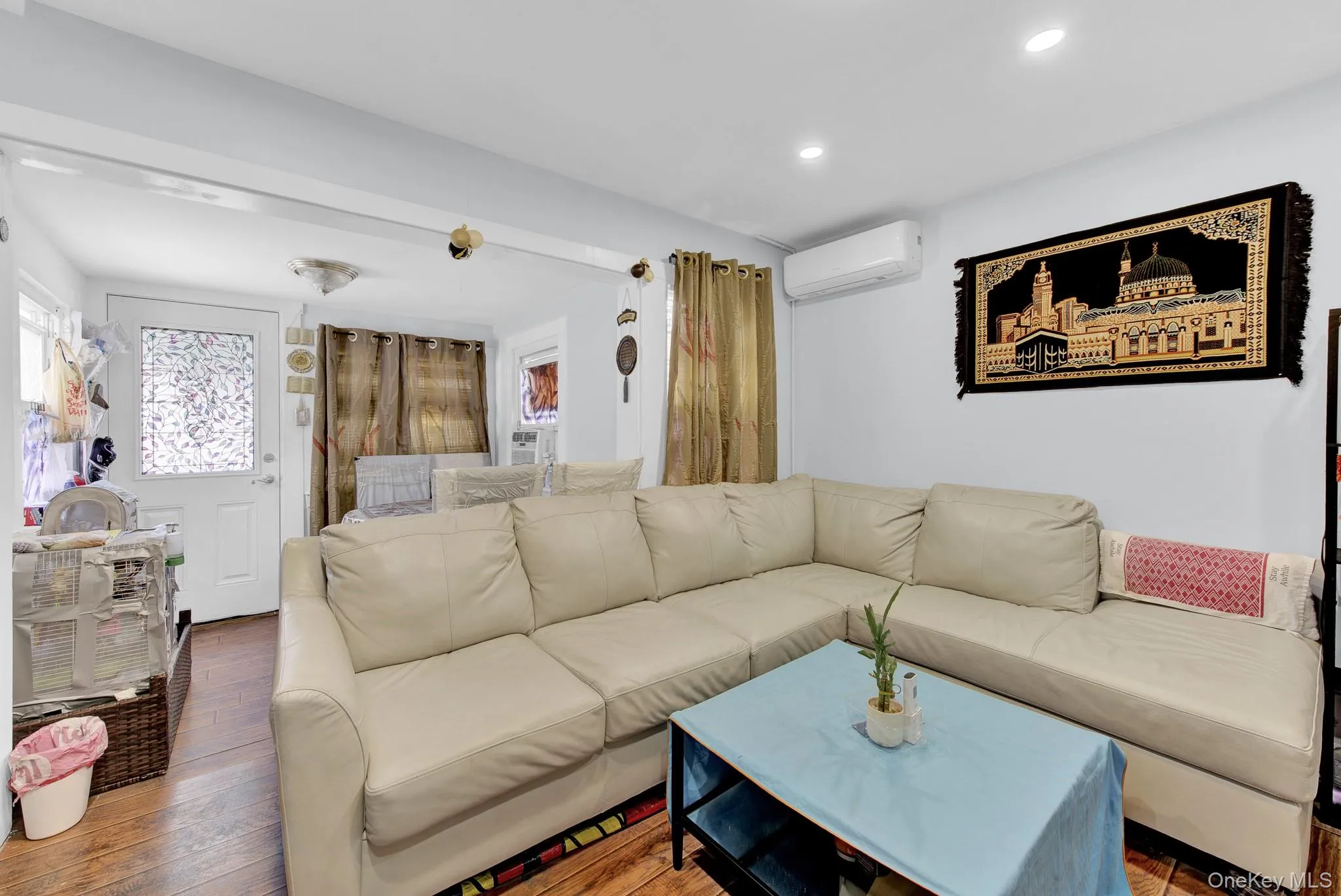 15313 118th Avenue, New York, NY, 3 Bedrooms Bedrooms, 7 Rooms Rooms,2 BathroomsBathrooms,Residential,For Rent,118th,0,1039708 15313 118th Avenue, New York, NY, 3 Bedrooms Bedrooms, 7 Rooms Rooms,2 BathroomsBathrooms,Residential,For Rent,118th,0,1039708