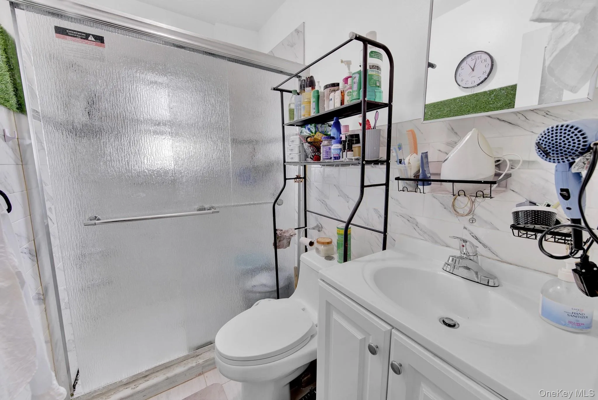 15313 118th Avenue, New York, NY, 3 Bedrooms Bedrooms, 7 Rooms Rooms,2 BathroomsBathrooms,Residential,For Rent,118th,0,1039708 15313 118th Avenue, New York, NY, 3 Bedrooms Bedrooms, 7 Rooms Rooms,2 BathroomsBathrooms,Residential,For Rent,118th,0,1039708