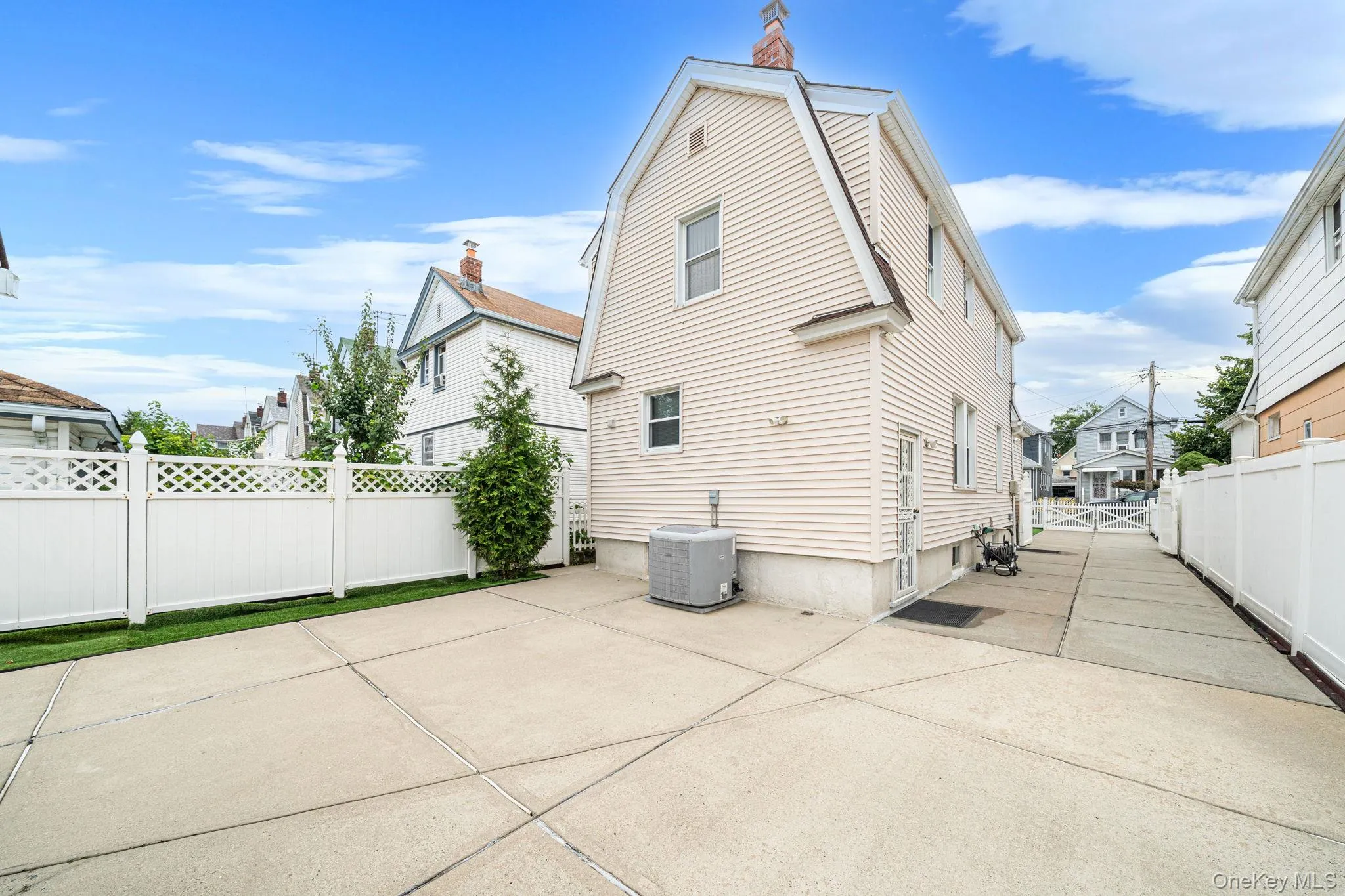 8978 219th Street, New York, NY, 2 Bedrooms Bedrooms, 6 Rooms Rooms,2 BathroomsBathrooms,Residential,For Rent,219th,0,1039709 8978 219th Street, New York, NY, 2 Bedrooms Bedrooms, 6 Rooms Rooms,2 BathroomsBathrooms,Residential,For Rent,219th,0,1039709