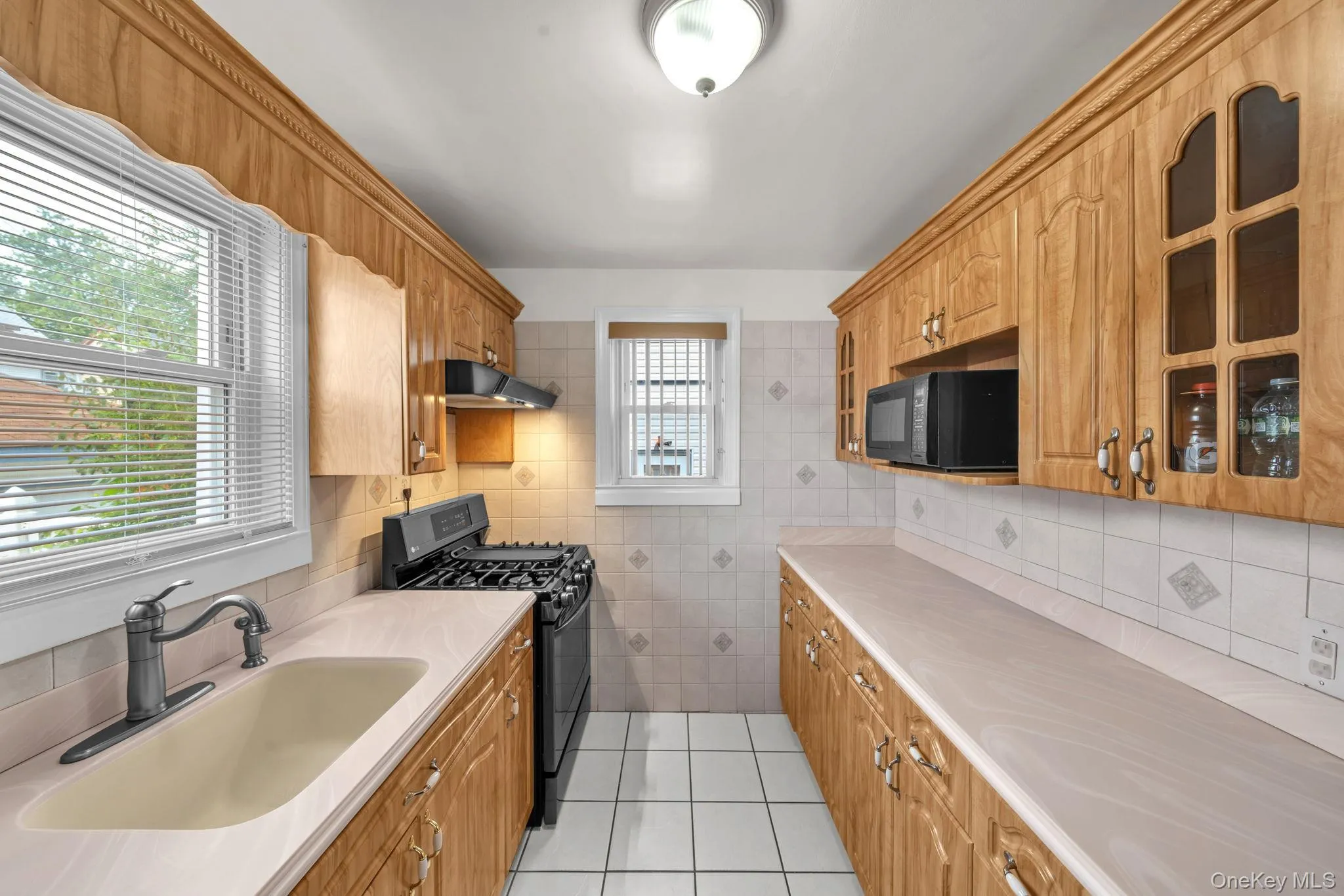 8978 219th Street, New York, NY, 2 Bedrooms Bedrooms, 6 Rooms Rooms,2 BathroomsBathrooms,Residential,For Rent,219th,0,1039709 8978 219th Street, New York, NY, 2 Bedrooms Bedrooms, 6 Rooms Rooms,2 BathroomsBathrooms,Residential,For Rent,219th,0,1039709