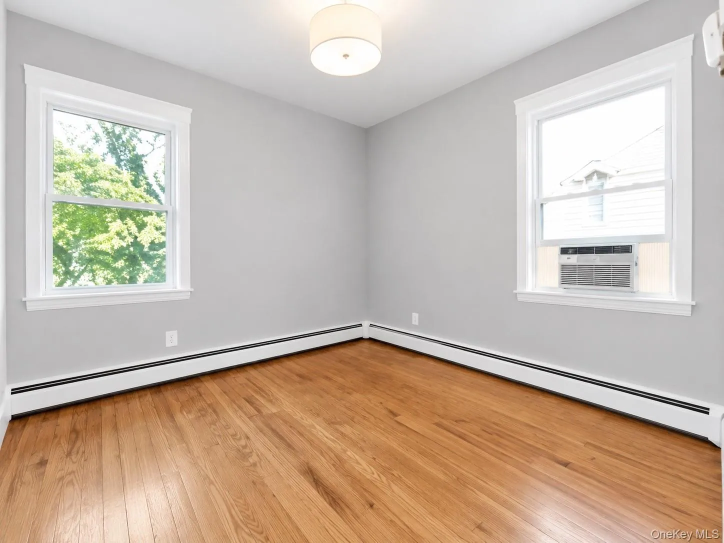 100 Spruce Street, Hempstead, NY, 4 Bedrooms Bedrooms, 7 Rooms Rooms,3 BathroomsBathrooms,Residential,For Rent,Spruce,0,1039713 100 Spruce Street, Hempstead, NY, 4 Bedrooms Bedrooms, 7 Rooms Rooms,3 BathroomsBathrooms,Residential,For Rent,Spruce,0,1039713