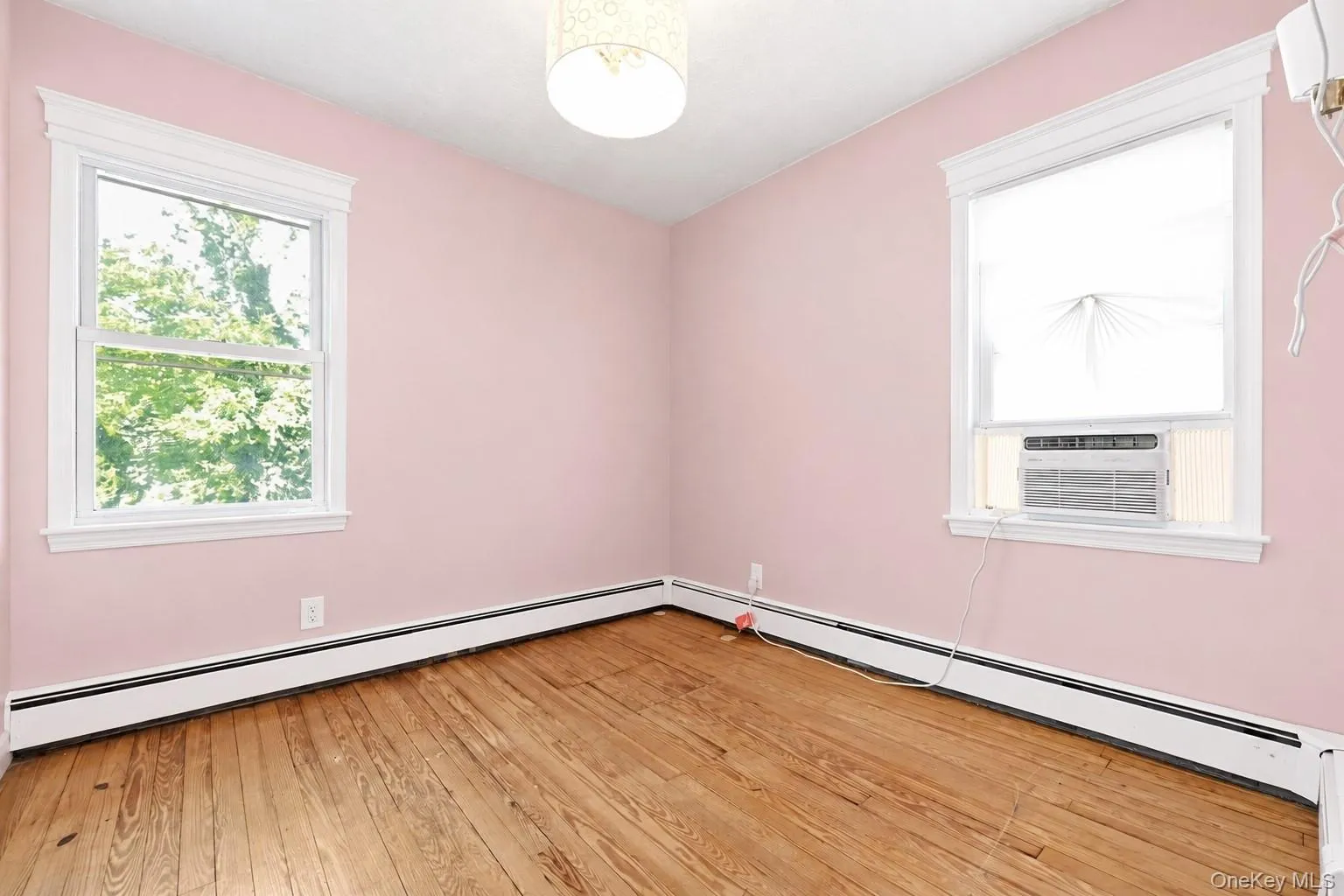 100 Spruce Street, Hempstead, NY, 4 Bedrooms Bedrooms, 7 Rooms Rooms,3 BathroomsBathrooms,Residential,For Rent,Spruce,0,1039713 100 Spruce Street, Hempstead, NY, 4 Bedrooms Bedrooms, 7 Rooms Rooms,3 BathroomsBathrooms,Residential,For Rent,Spruce,0,1039713