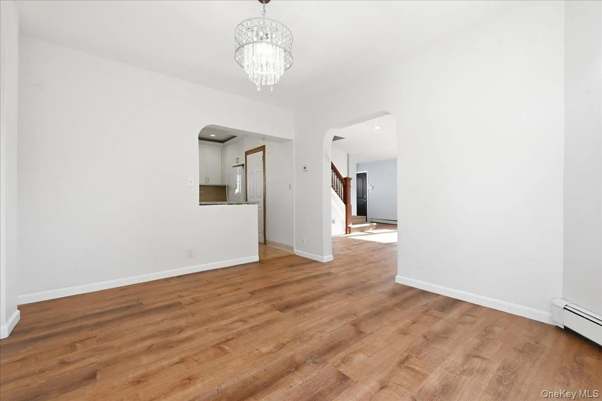 100 Spruce Street, Hempstead, NY, 4 Bedrooms Bedrooms, 7 Rooms Rooms,3 BathroomsBathrooms,Residential,For Rent,Spruce,0,1039713 100 Spruce Street, Hempstead, NY, 4 Bedrooms Bedrooms, 7 Rooms Rooms,3 BathroomsBathrooms,Residential,For Rent,Spruce,0,1039713