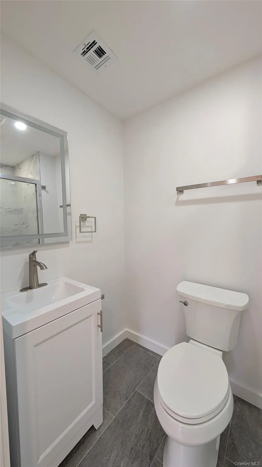 En Suite Bath En Suite Bath