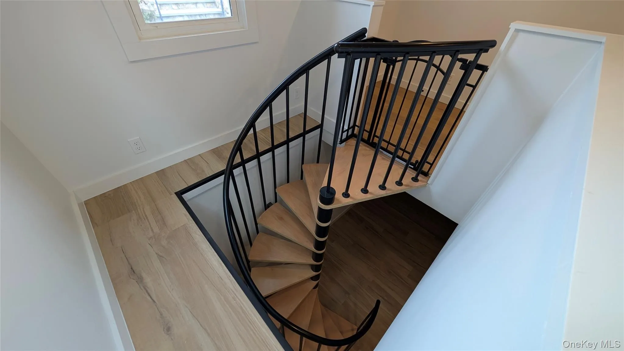 Stairs from 1st Floor Stairs from 1st Floor