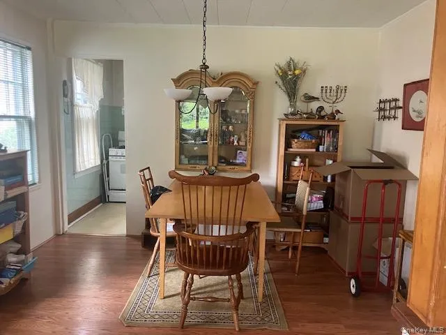233 8th Avenue, Oyster Bay, NY, 3 Bedrooms Bedrooms, 6 Rooms Rooms,2 BathroomsBathrooms,Residential,For Rent,8th,0,1039720 233 8th Avenue, Oyster Bay, NY, 3 Bedrooms Bedrooms, 6 Rooms Rooms,2 BathroomsBathrooms,Residential,For Rent,8th,0,1039720