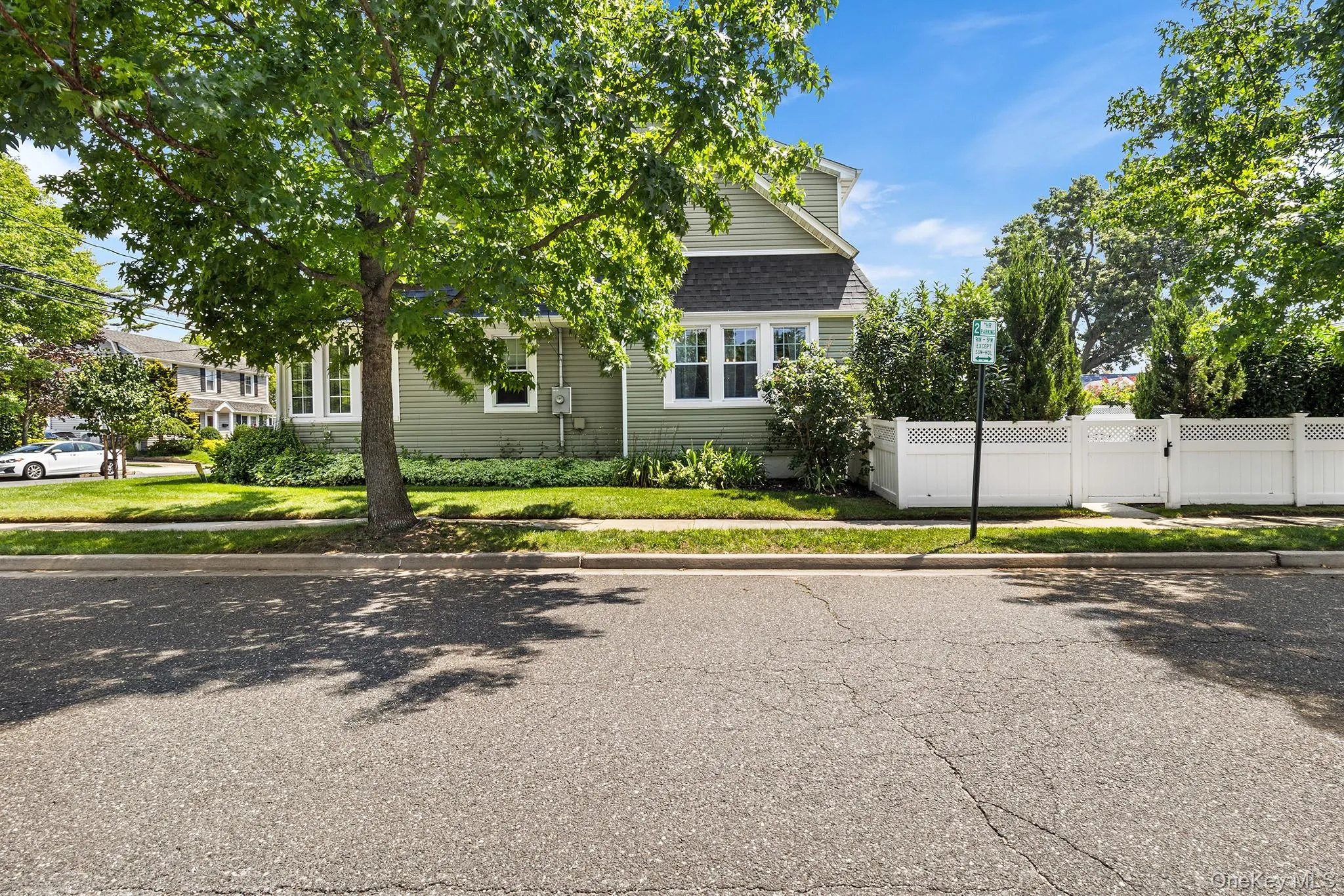 126 Rutland Avenue, Hempstead, NY, 3 Bedrooms Bedrooms, 7 Rooms Rooms,1 BathroomBathrooms,Residential,For Rent,Rutland,0,1039727 126 Rutland Avenue, Hempstead, NY, 3 Bedrooms Bedrooms, 7 Rooms Rooms,1 BathroomBathrooms,Residential,For Rent,Rutland,0,1039727