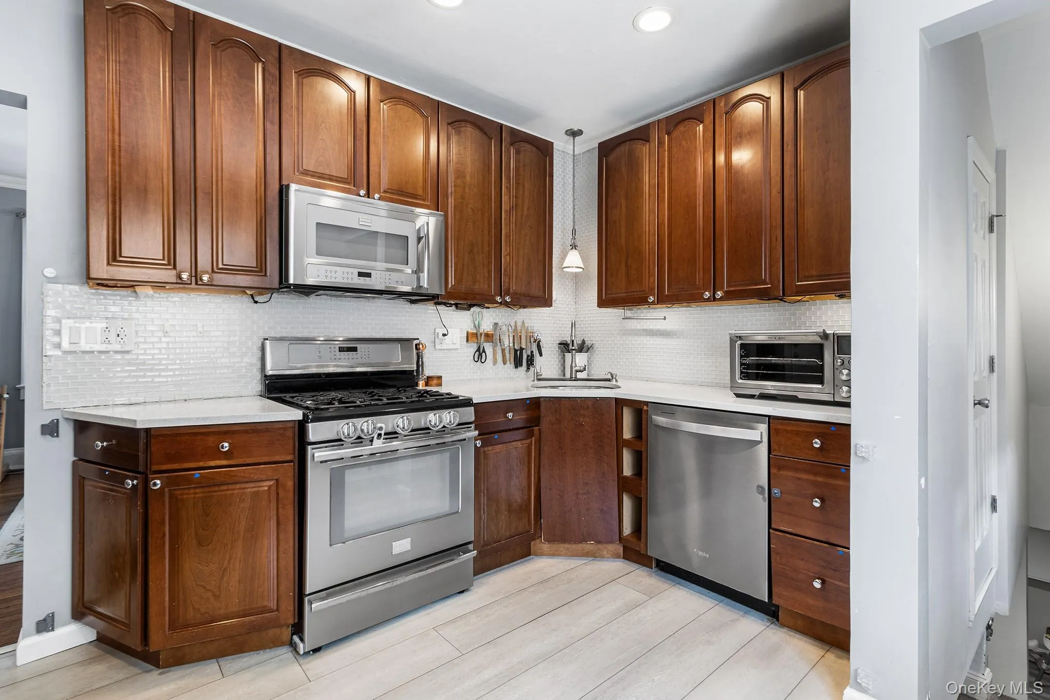 126 Rutland Avenue, Hempstead, NY, 3 Bedrooms Bedrooms, 7 Rooms Rooms,1 BathroomBathrooms,Residential,For Rent,Rutland,0,1039727 126 Rutland Avenue, Hempstead, NY, 3 Bedrooms Bedrooms, 7 Rooms Rooms,1 BathroomBathrooms,Residential,For Rent,Rutland,0,1039727