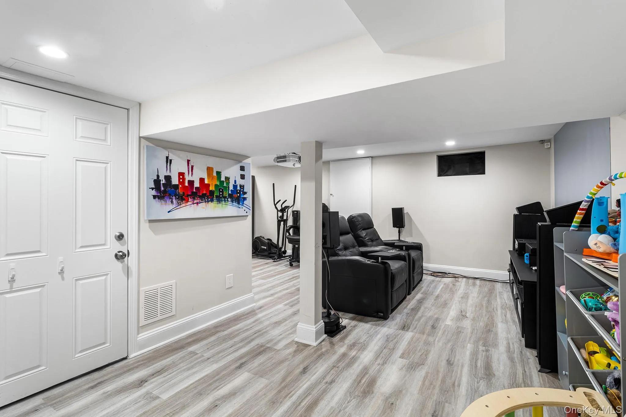 126 Rutland Avenue, Hempstead, NY, 3 Bedrooms Bedrooms, 7 Rooms Rooms,1 BathroomBathrooms,Residential,For Rent,Rutland,0,1039727 126 Rutland Avenue, Hempstead, NY, 3 Bedrooms Bedrooms, 7 Rooms Rooms,1 BathroomBathrooms,Residential,For Rent,Rutland,0,1039727