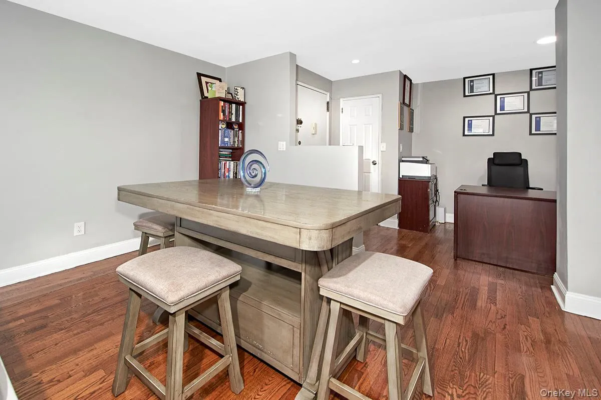 709 Warburton Avenue, Yonkers, NY, 2 Bedrooms Bedrooms, 4 Rooms Rooms,2 BathroomsBathrooms,Residential,For Rent,Warburton,0,1039728 709 Warburton Avenue, Yonkers, NY, 2 Bedrooms Bedrooms, 4 Rooms Rooms,2 BathroomsBathrooms,Residential,For Rent,Warburton,0,1039728