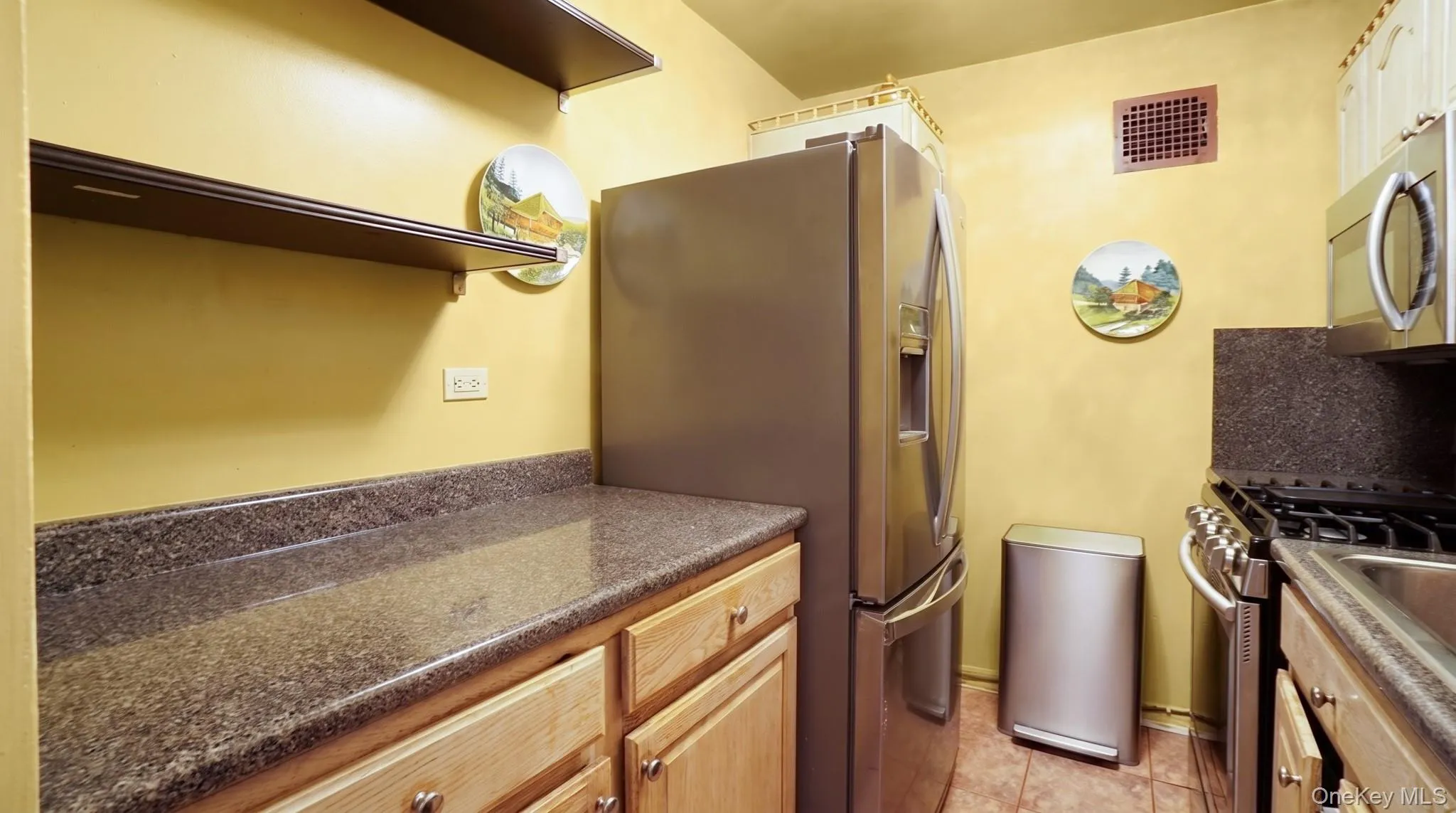 8429 153rd Avenue, New York, NY, 1 Bedroom Bedrooms, 5 Rooms Rooms,1 BathroomBathrooms,Residential,For Rent,153rd,0,1039729 8429 153rd Avenue, New York, NY, 1 Bedroom Bedrooms, 5 Rooms Rooms,1 BathroomBathrooms,Residential,For Rent,153rd,0,1039729