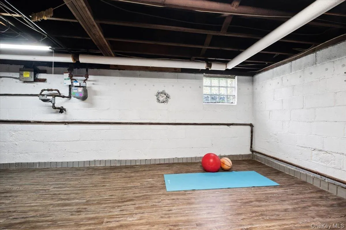 Versatile Lower-Level Space – Not Included in the Total Square Footage Versatile Lower-Level Space – Not Included in the Total Square Footage