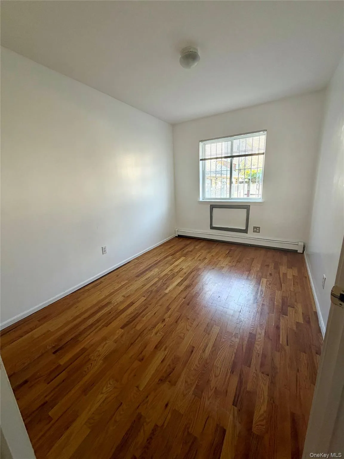 4370 160th Street, New York, NY, 2 Bedrooms Bedrooms, 6 Rooms Rooms,1 BathroomBathrooms,Residential Lease,For Rent,160th,0,1039731 4370 160th Street, New York, NY, 2 Bedrooms Bedrooms, 6 Rooms Rooms,1 BathroomBathrooms,Residential Lease,For Rent,160th,0,1039731