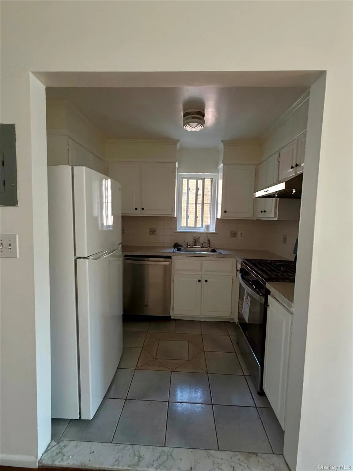 4370 160th Street, New York, NY, 2 Bedrooms Bedrooms, 6 Rooms Rooms,1 BathroomBathrooms,Residential Lease,For Rent,160th,0,1039731 4370 160th Street, New York, NY, 2 Bedrooms Bedrooms, 6 Rooms Rooms,1 BathroomBathrooms,Residential Lease,For Rent,160th,0,1039731