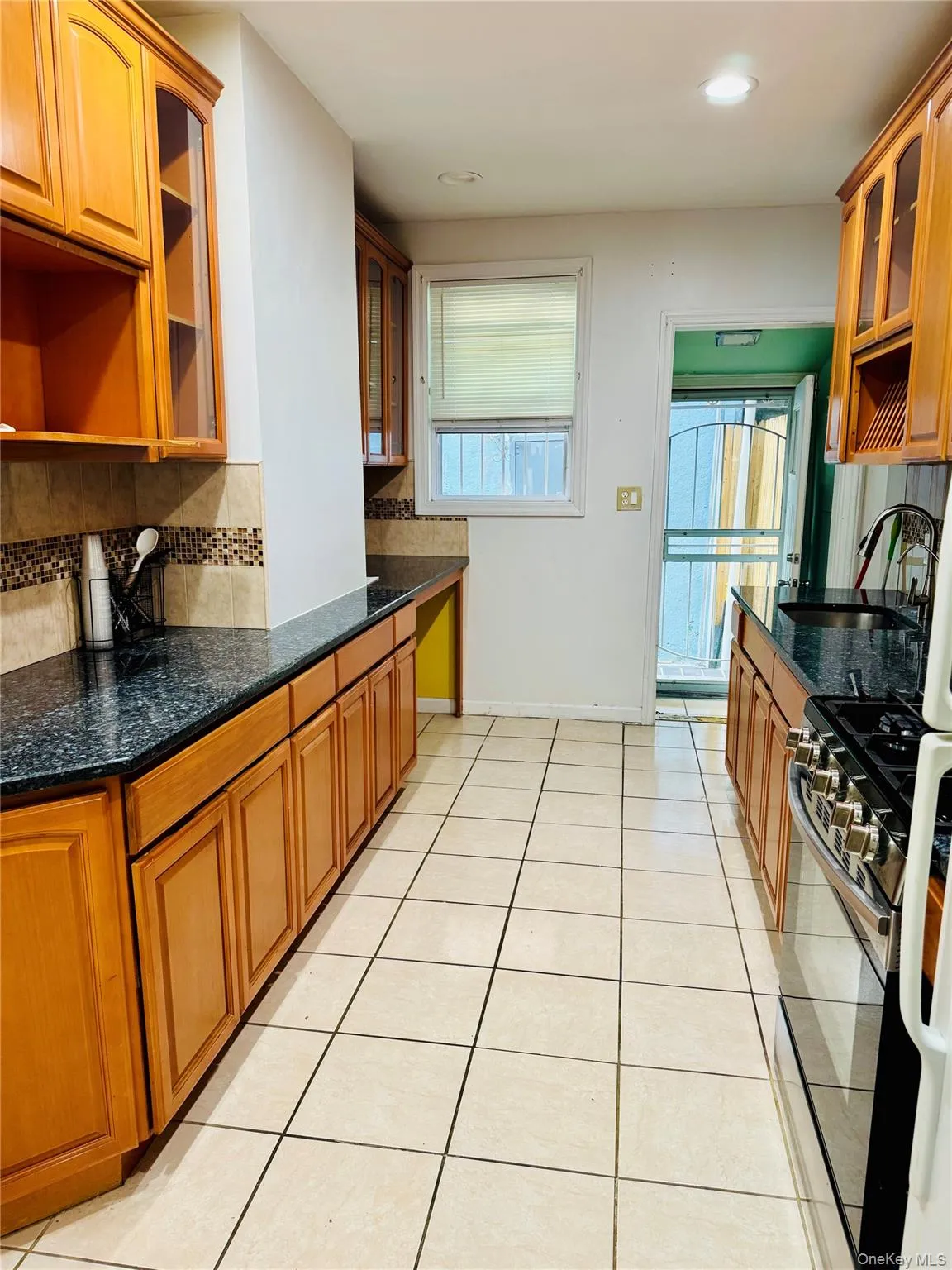 168-29 89th Avenue, New York, NY, 2 Bedrooms Bedrooms, 4 Rooms Rooms,1 BathroomBathrooms,Residential Lease,For Rent,89th,0,1039740 168-29 89th Avenue, New York, NY, 2 Bedrooms Bedrooms, 4 Rooms Rooms,1 BathroomBathrooms,Residential Lease,For Rent,89th,0,1039740