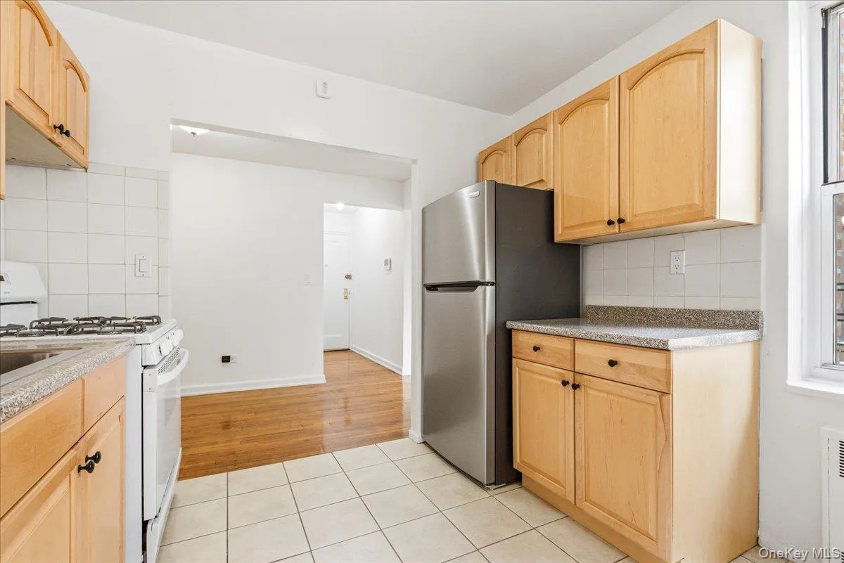 82-40 Austin Street, New York, NY, 2 Bedrooms Bedrooms, 5 Rooms Rooms,1 BathroomBathrooms,Residential,For Rent,Austin,0,1039745 82-40 Austin Street, New York, NY, 2 Bedrooms Bedrooms, 5 Rooms Rooms,1 BathroomBathrooms,Residential,For Rent,Austin,0,1039745