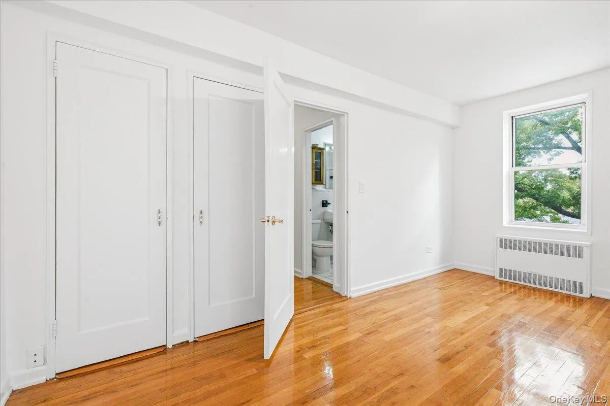 82-40 Austin Street, New York, NY, 2 Bedrooms Bedrooms, 5 Rooms Rooms,1 BathroomBathrooms,Residential,For Rent,Austin,0,1039745 82-40 Austin Street, New York, NY, 2 Bedrooms Bedrooms, 5 Rooms Rooms,1 BathroomBathrooms,Residential,For Rent,Austin,0,1039745