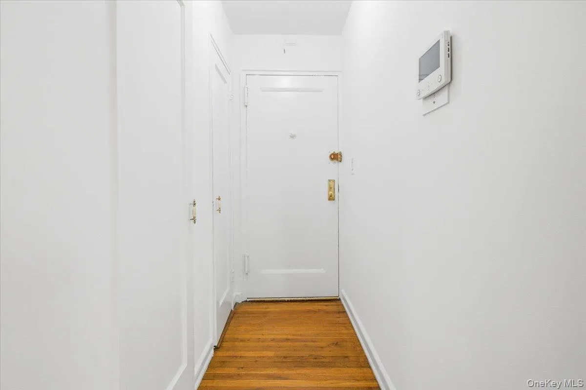 82-40 Austin Street, New York, NY, 2 Bedrooms Bedrooms, 5 Rooms Rooms,1 BathroomBathrooms,Residential,For Rent,Austin,0,1039745 82-40 Austin Street, New York, NY, 2 Bedrooms Bedrooms, 5 Rooms Rooms,1 BathroomBathrooms,Residential,For Rent,Austin,0,1039745