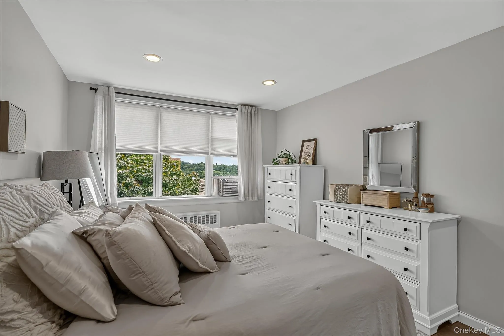 25 Franklin Avenue, White Plains, NY, 1 Bedroom Bedrooms, 3 Rooms Rooms,1 BathroomBathrooms,Residential,For Rent,Franklin,0,1039751 25 Franklin Avenue, White Plains, NY, 1 Bedroom Bedrooms, 3 Rooms Rooms,1 BathroomBathrooms,Residential,For Rent,Franklin,0,1039751