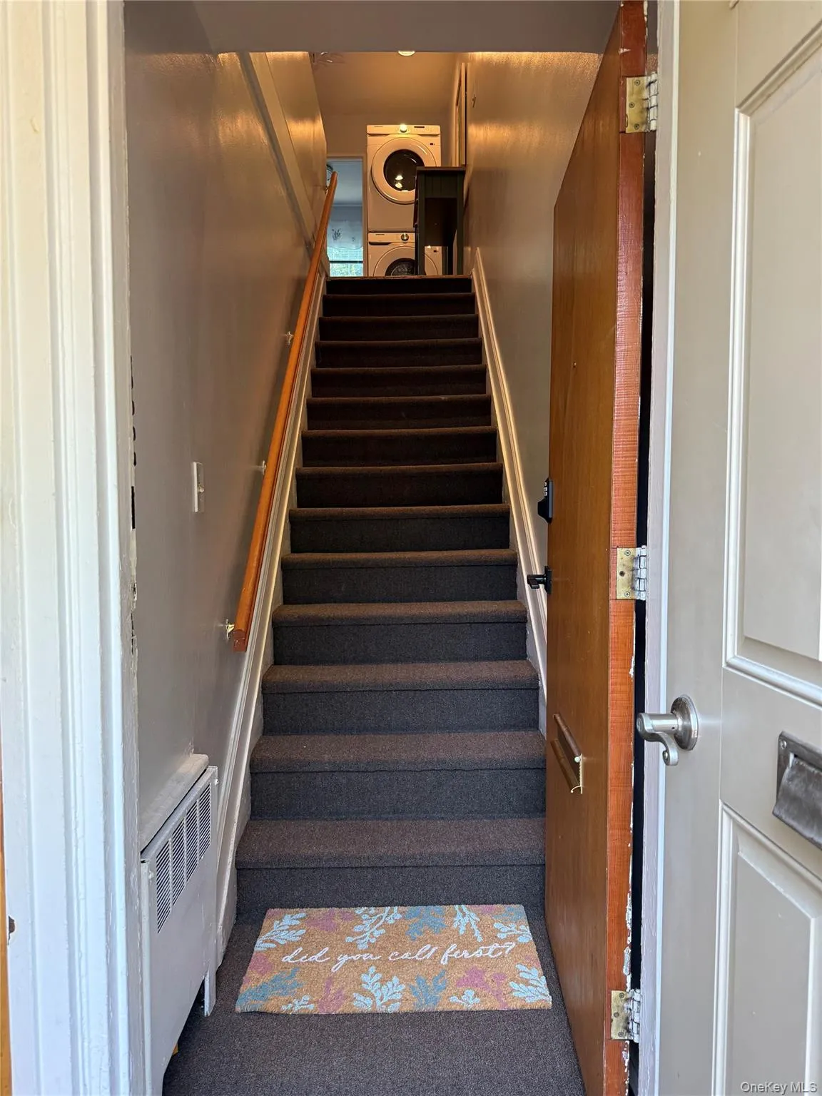 226-09 Union Turnpike, New York, NY, 1 Bedroom Bedrooms, 4 Rooms Rooms,1 BathroomBathrooms,Residential,For Rent,Union,0,1039754 226-09 Union Turnpike, New York, NY, 1 Bedroom Bedrooms, 4 Rooms Rooms,1 BathroomBathrooms,Residential,For Rent,Union,0,1039754