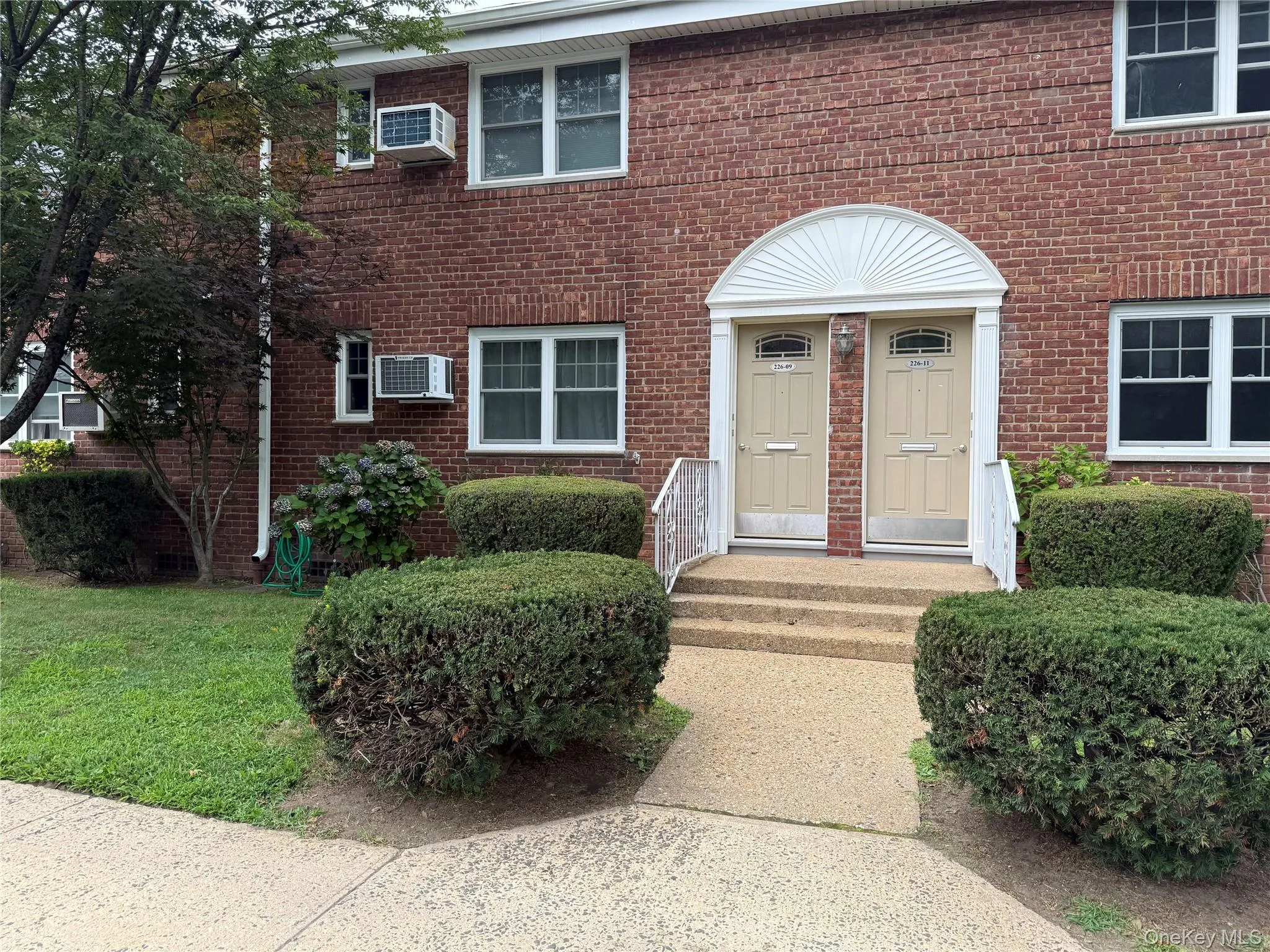 226-09 Union Turnpike, New York, NY, 1 Bedroom Bedrooms, 4 Rooms Rooms,1 BathroomBathrooms,Residential,For Rent,Union,0,1039754 226-09 Union Turnpike, New York, NY, 1 Bedroom Bedrooms, 4 Rooms Rooms,1 BathroomBathrooms,Residential,For Rent,Union,0,1039754