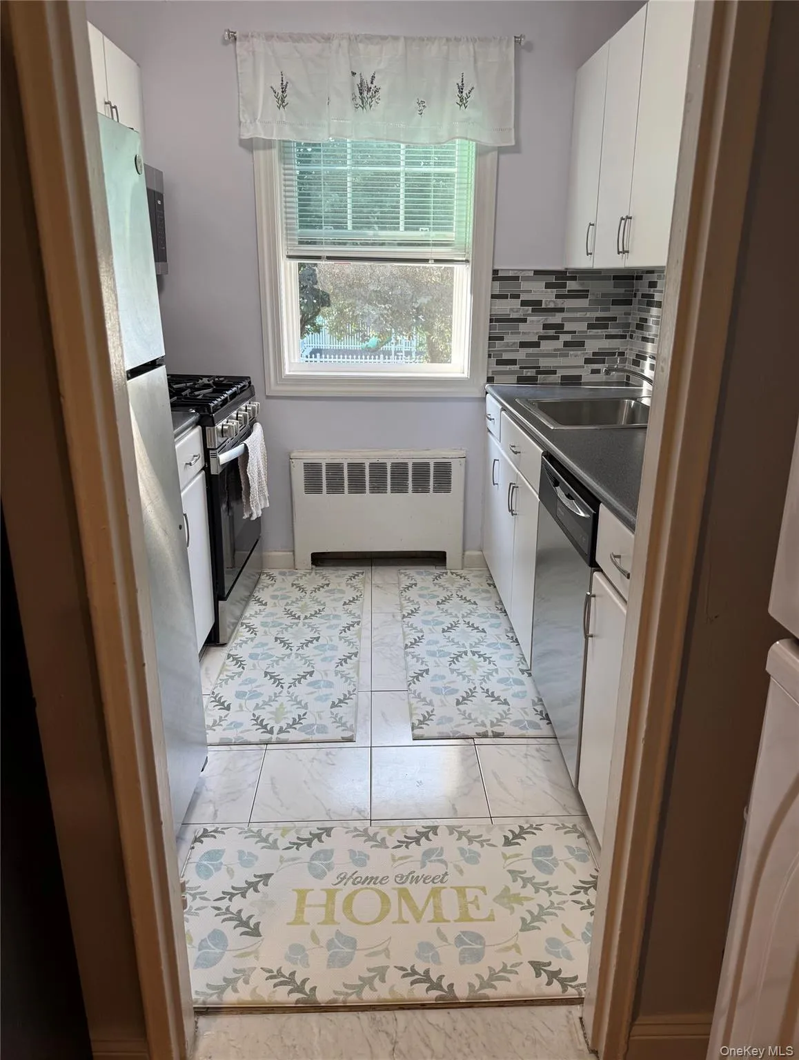 226-09 Union Turnpike, New York, NY, 1 Bedroom Bedrooms, 4 Rooms Rooms,1 BathroomBathrooms,Residential,For Rent,Union,0,1039754 226-09 Union Turnpike, New York, NY, 1 Bedroom Bedrooms, 4 Rooms Rooms,1 BathroomBathrooms,Residential,For Rent,Union,0,1039754