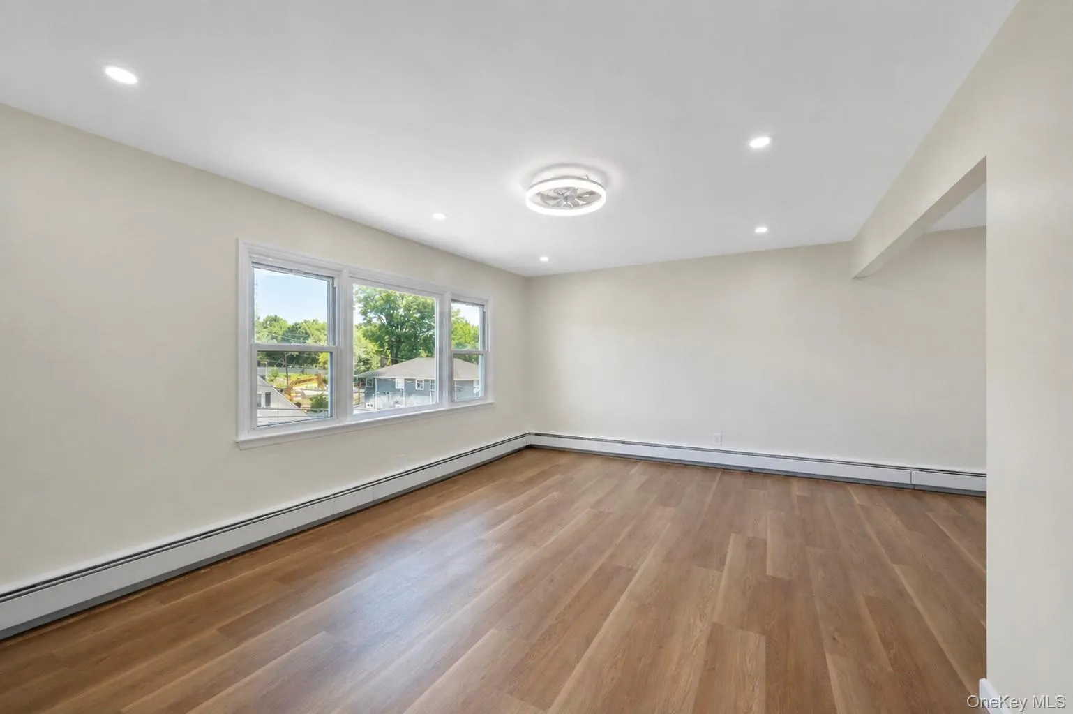83 Louis Avenue, Hempstead, NY, 3 Bedrooms Bedrooms, 6 Rooms Rooms,3 BathroomsBathrooms,Residential Lease,For Rent,Louis,0,1039757 83 Louis Avenue, Hempstead, NY, 3 Bedrooms Bedrooms, 6 Rooms Rooms,3 BathroomsBathrooms,Residential Lease,For Rent,Louis,0,1039757