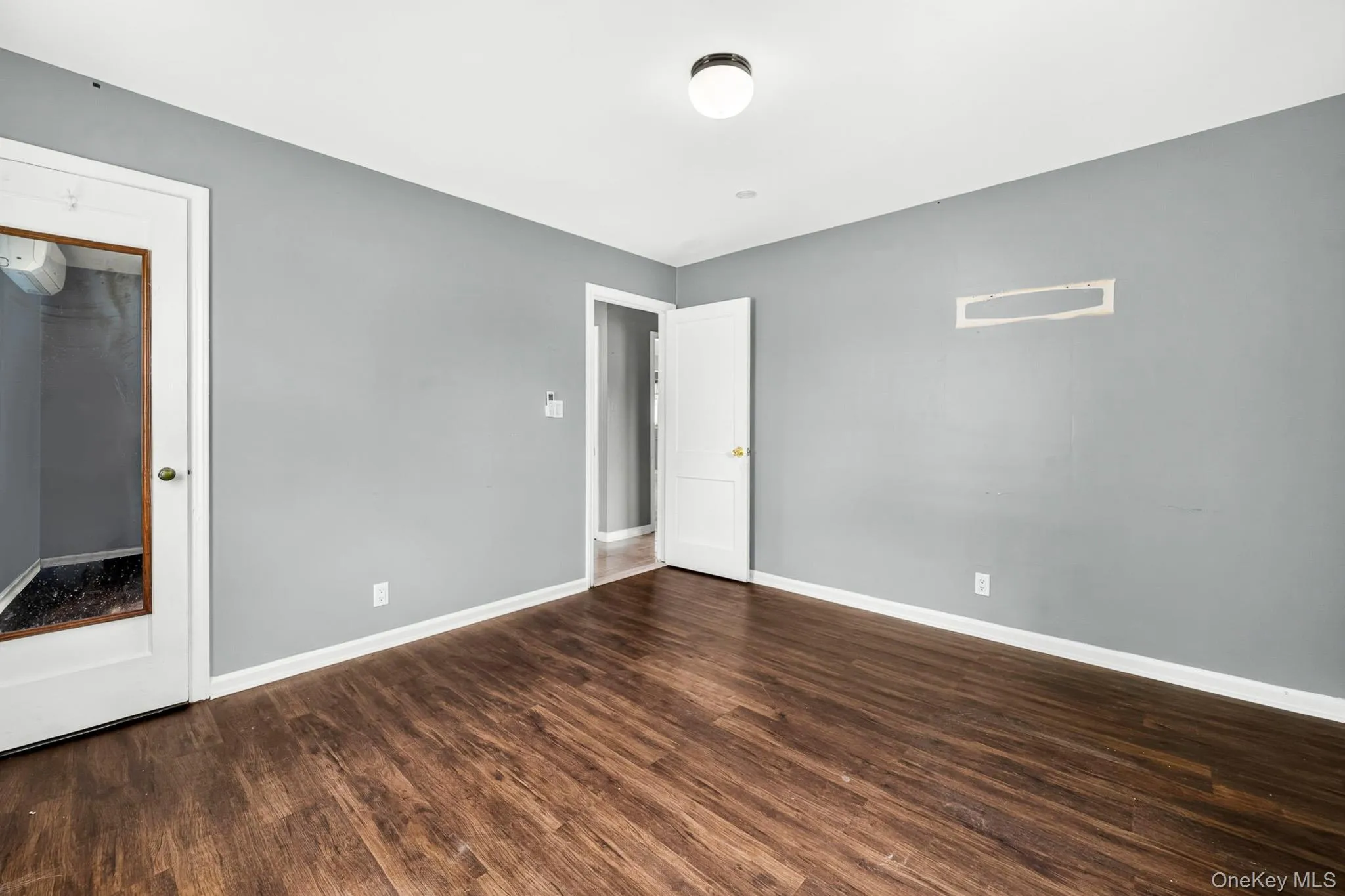 10 Park Court, Oyster Bay, NY, 4 Bedrooms Bedrooms, 7 Rooms Rooms,2 BathroomsBathrooms,Residential,For Rent,Park,0,1039758 10 Park Court, Oyster Bay, NY, 4 Bedrooms Bedrooms, 7 Rooms Rooms,2 BathroomsBathrooms,Residential,For Rent,Park,0,1039758