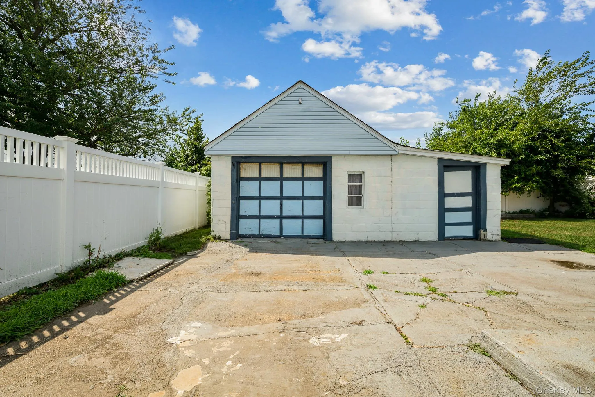 10 Park Court, Oyster Bay, NY, 4 Bedrooms Bedrooms, 7 Rooms Rooms,2 BathroomsBathrooms,Residential,For Rent,Park,0,1039758 10 Park Court, Oyster Bay, NY, 4 Bedrooms Bedrooms, 7 Rooms Rooms,2 BathroomsBathrooms,Residential,For Rent,Park,0,1039758