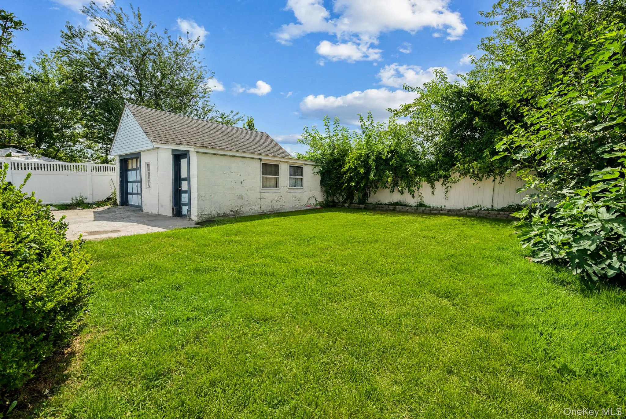 10 Park Court, Oyster Bay, NY, 4 Bedrooms Bedrooms, 7 Rooms Rooms,2 BathroomsBathrooms,Residential,For Rent,Park,0,1039758 10 Park Court, Oyster Bay, NY, 4 Bedrooms Bedrooms, 7 Rooms Rooms,2 BathroomsBathrooms,Residential,For Rent,Park,0,1039758
