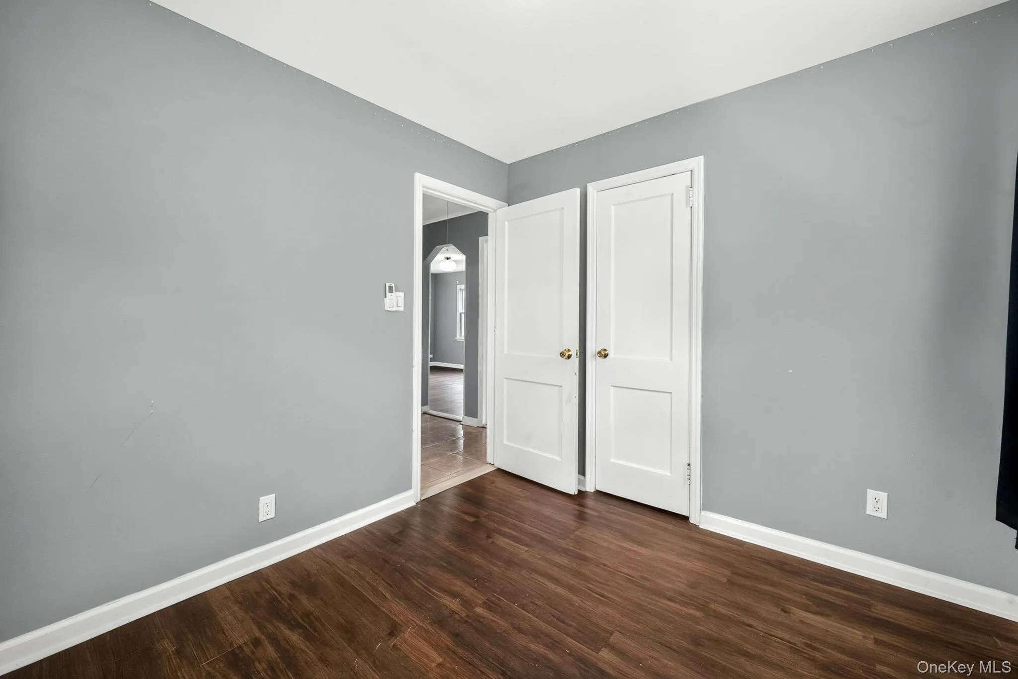 10 Park Court, Oyster Bay, NY, 4 Bedrooms Bedrooms, 7 Rooms Rooms,2 BathroomsBathrooms,Residential,For Rent,Park,0,1039758 10 Park Court, Oyster Bay, NY, 4 Bedrooms Bedrooms, 7 Rooms Rooms,2 BathroomsBathrooms,Residential,For Rent,Park,0,1039758