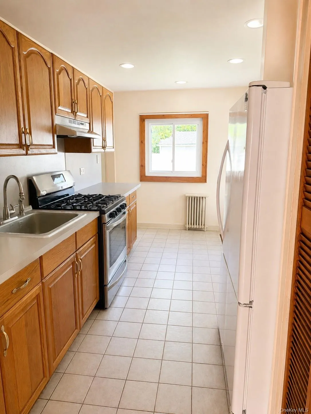 50 Notre Dame Avenue, Oyster Bay, NY, 3 Bedrooms Bedrooms, 6 Rooms Rooms,1 BathroomBathrooms,Residential,For Rent,Notre Dame,0,1039765 50 Notre Dame Avenue, Oyster Bay, NY, 3 Bedrooms Bedrooms, 6 Rooms Rooms,1 BathroomBathrooms,Residential,For Rent,Notre Dame,0,1039765
