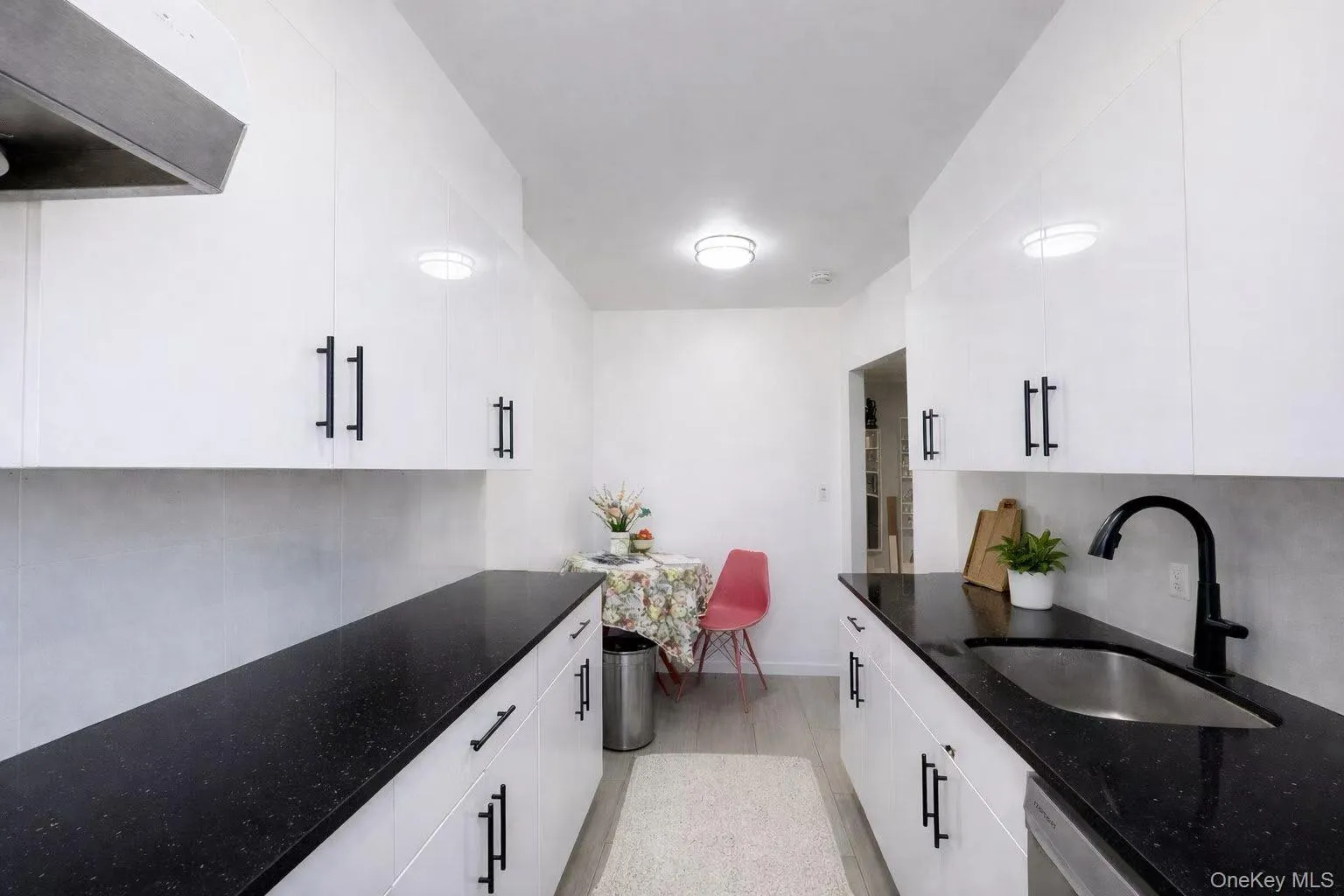 141-03 79 Avenue, New York, NY, 2 Bedrooms Bedrooms, 4 Rooms Rooms,1 BathroomBathrooms,Residential,For Rent,79,0,1039767 141-03 79 Avenue, New York, NY, 2 Bedrooms Bedrooms, 4 Rooms Rooms,1 BathroomBathrooms,Residential,For Rent,79,0,1039767